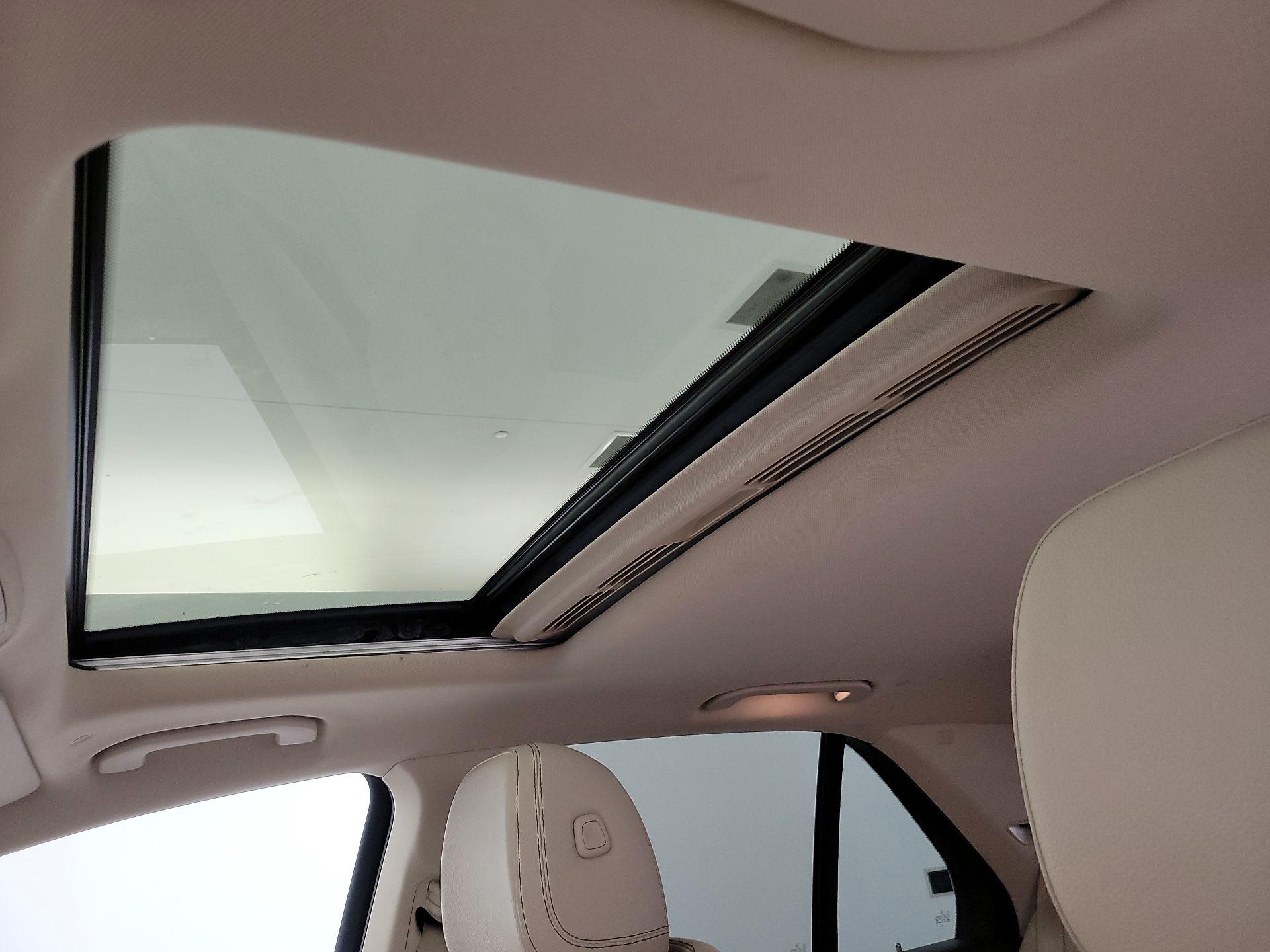 Thumbnail: 2020 Mercedes-Benz GLE - 20