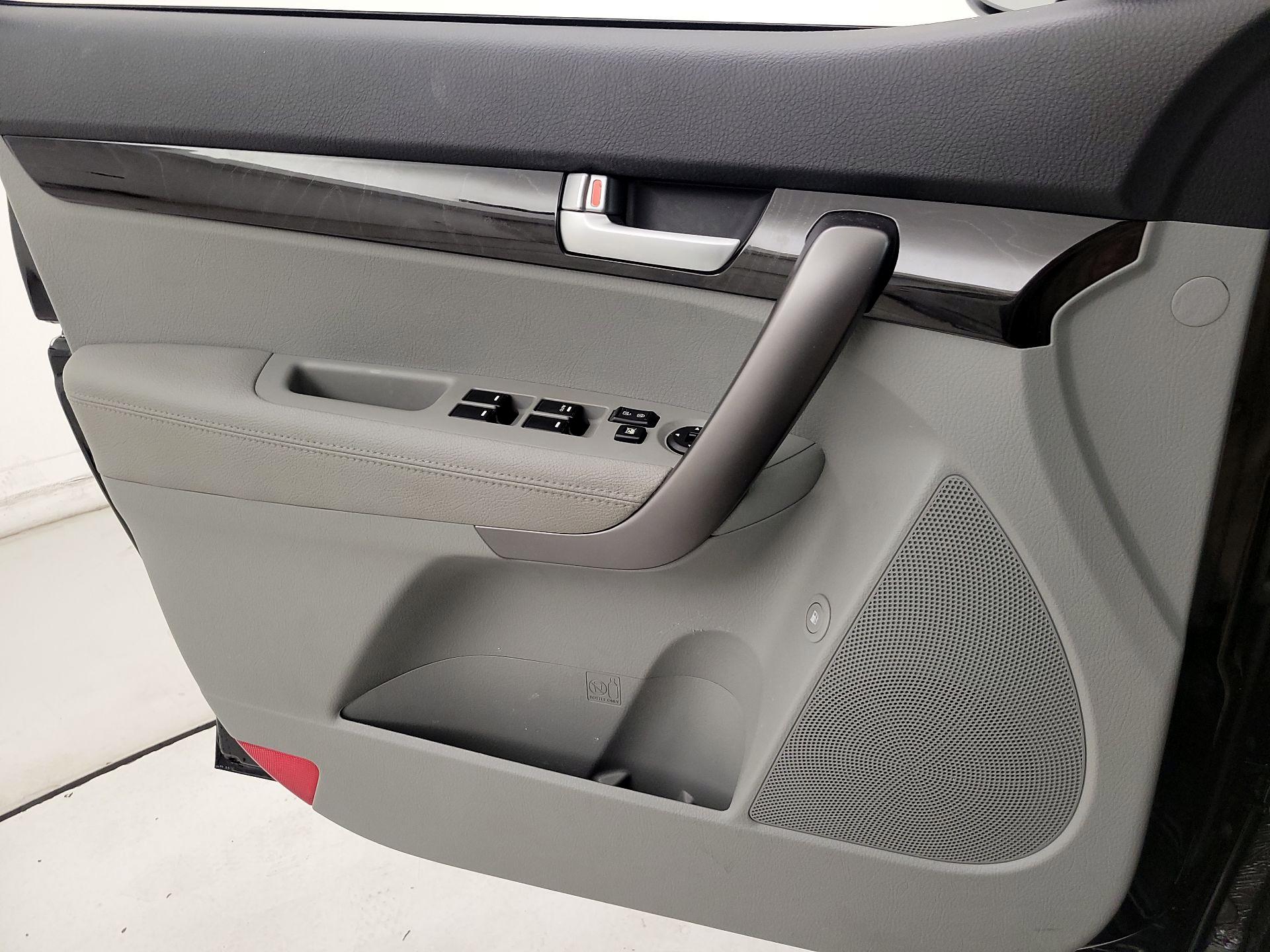 Thumbnail: 2015 Kia Sorento - 12