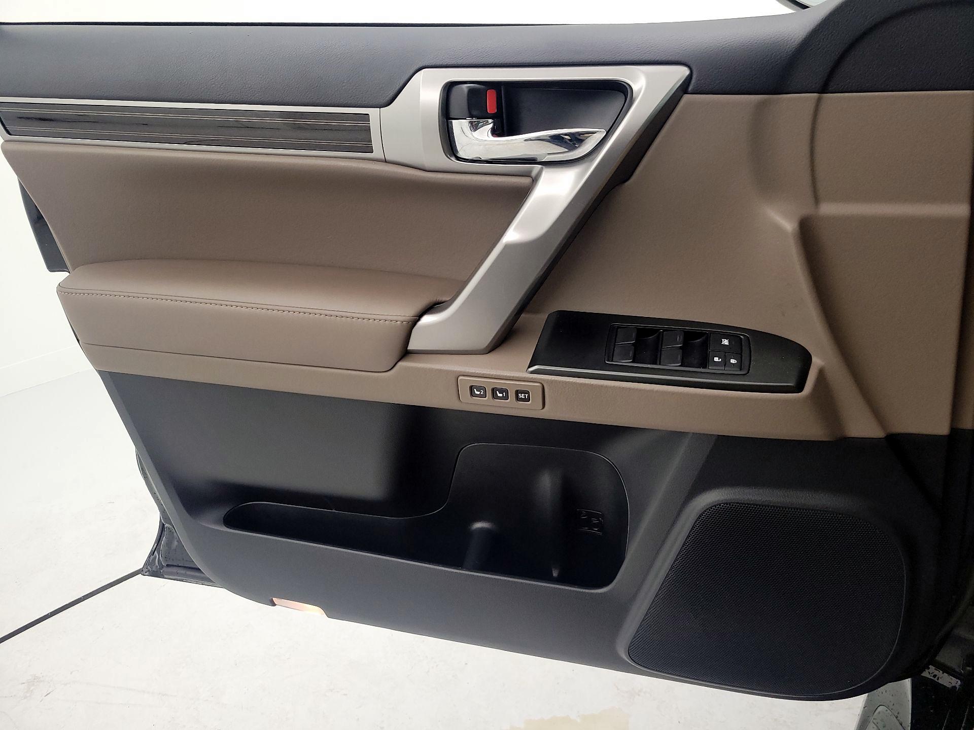 Thumbnail: 2023 Lexus GX - 12