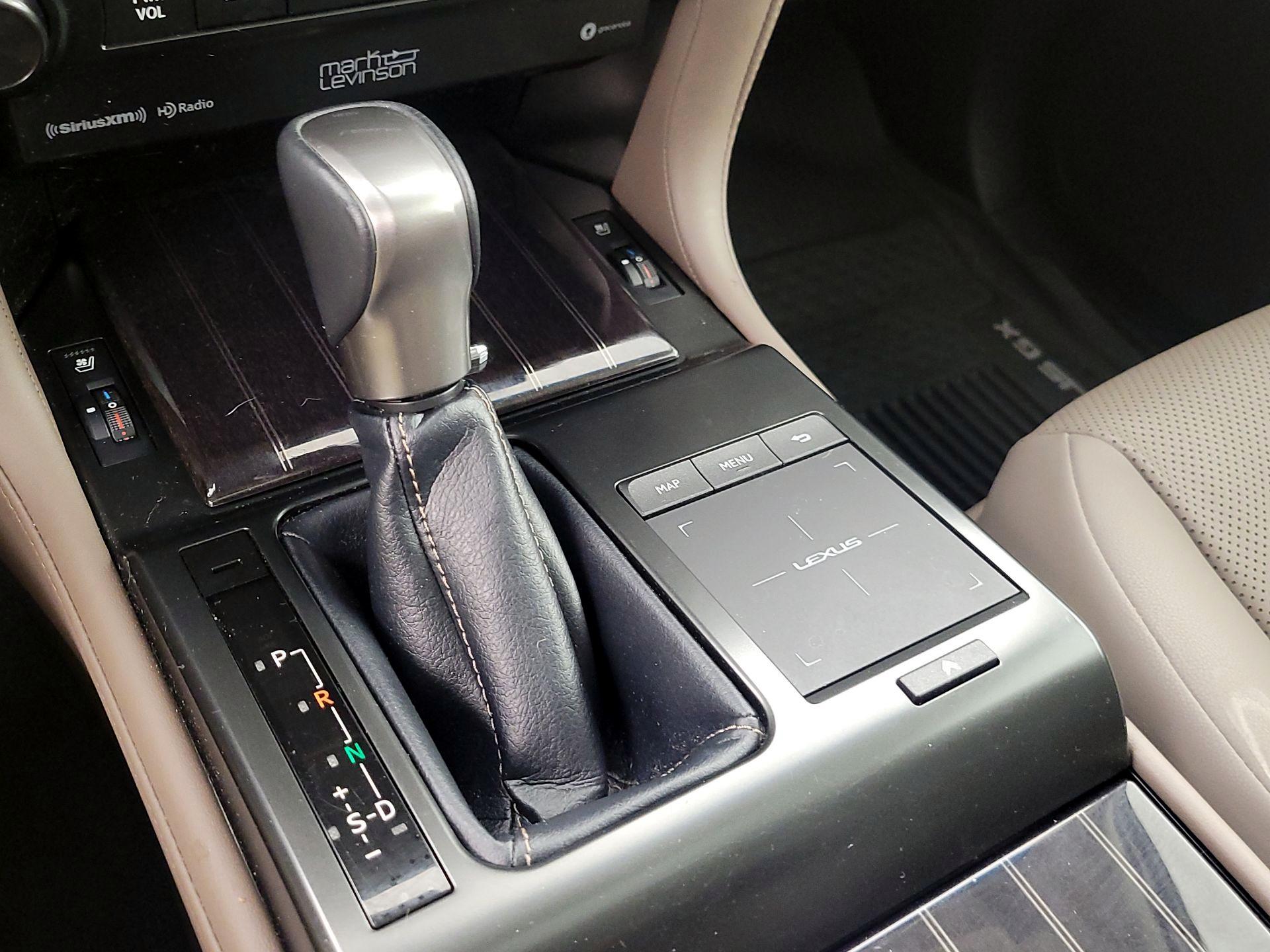 Thumbnail: 2023 Lexus GX - 18