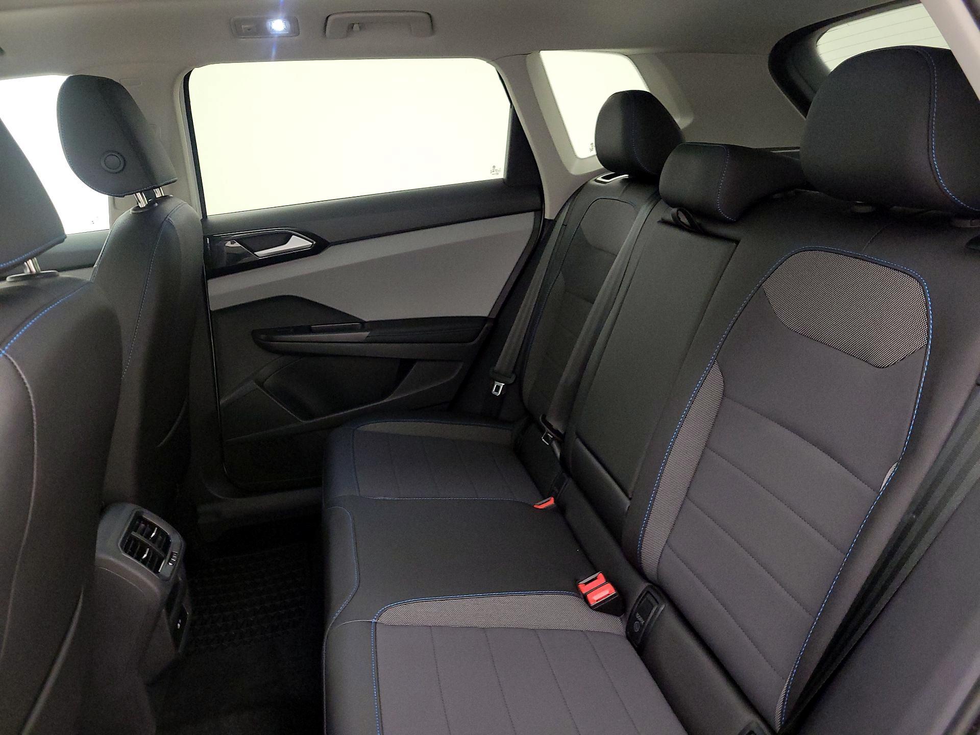 Thumbnail: 2024 Volkswagen Taos - 20