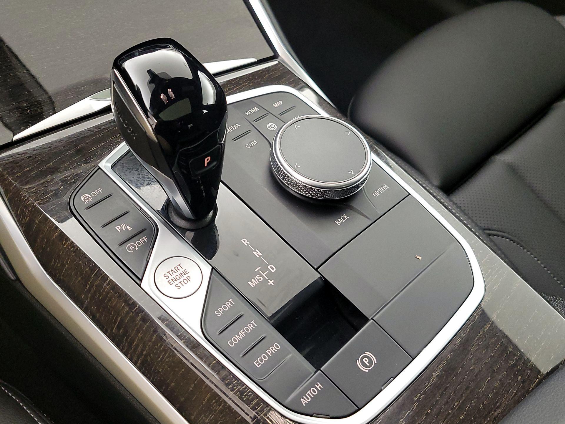 Thumbnail: 2022 BMW 3 Series - 18