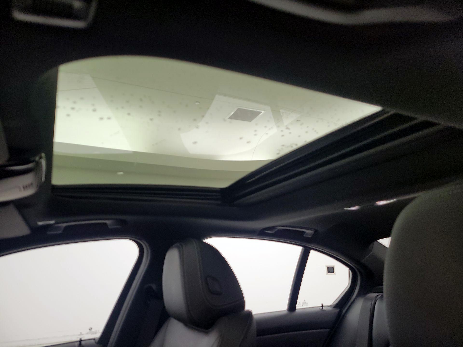 Thumbnail: 2022 BMW 3 Series - 20