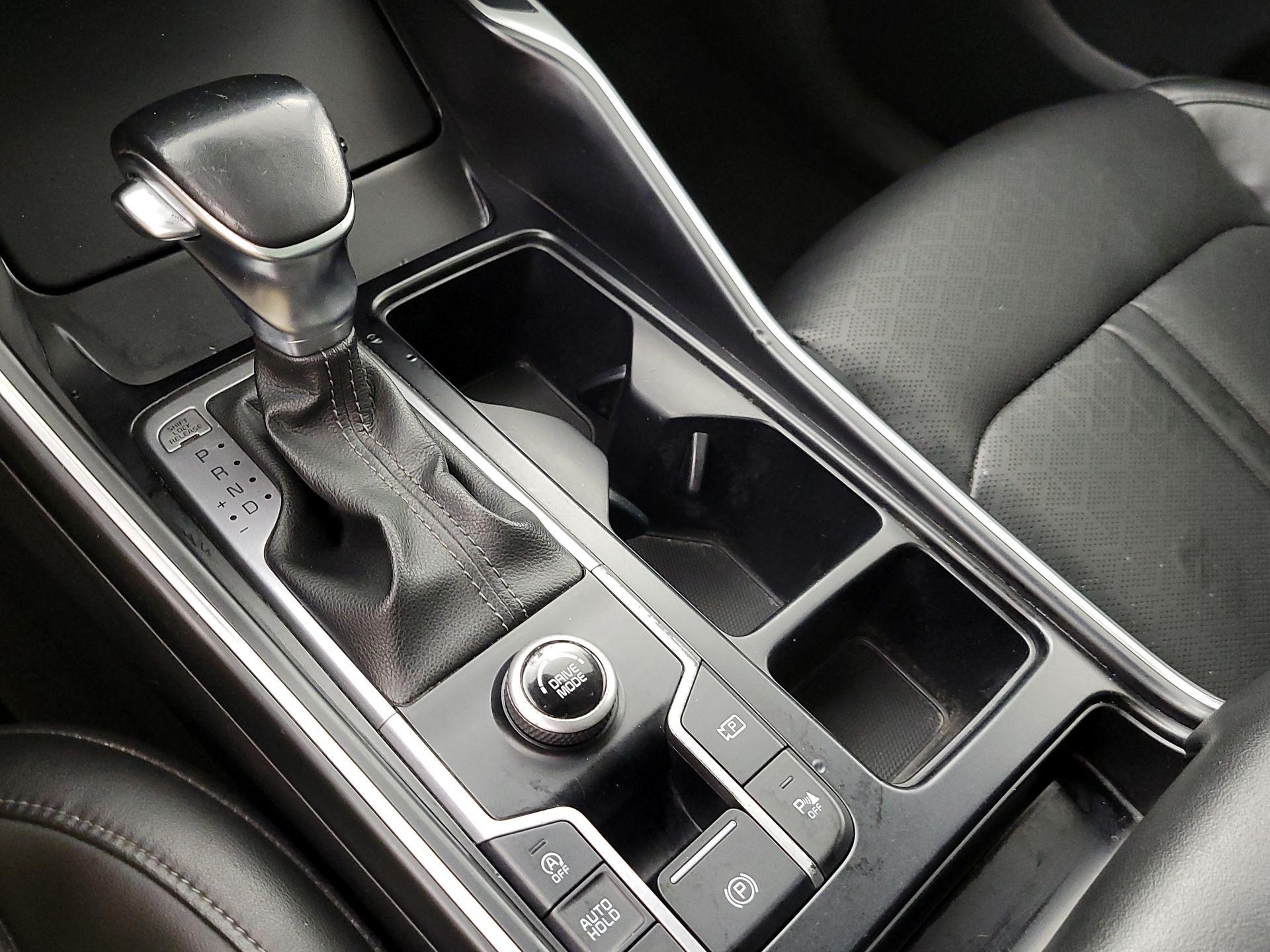 Thumbnail: 2022 Kia Sorento - 18