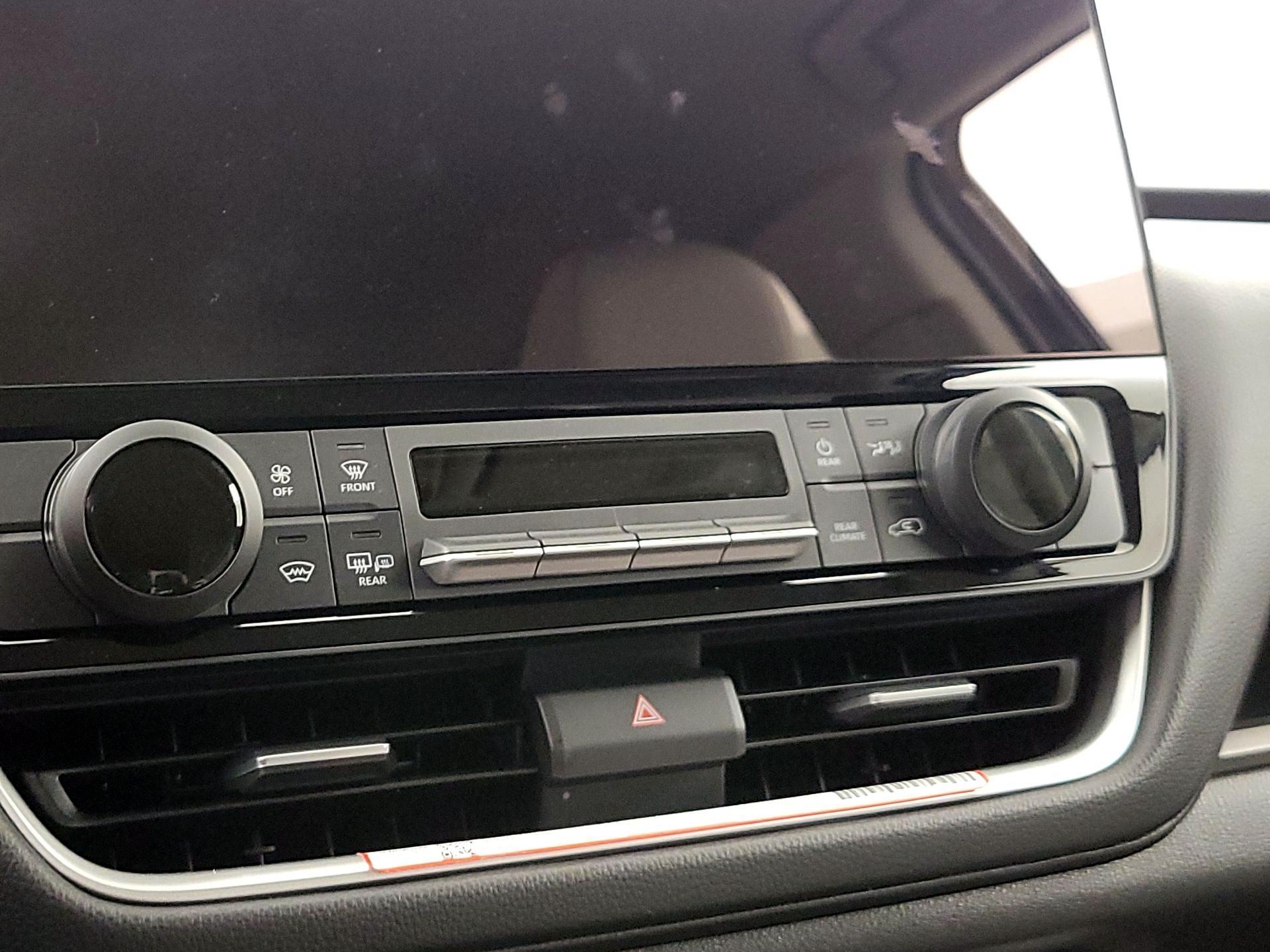 Thumbnail: 2025 Toyota Grand Highlander - 16