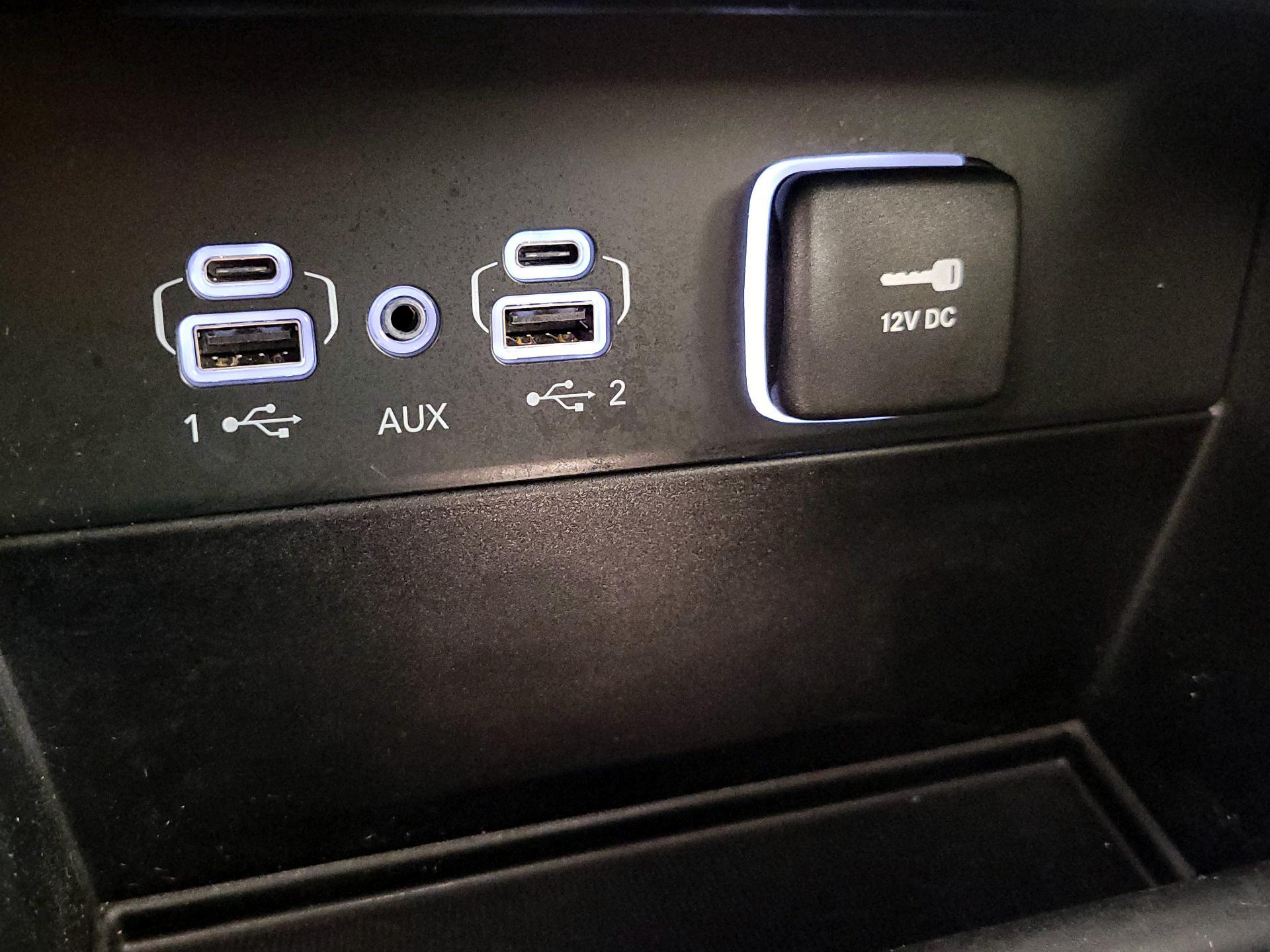 Thumbnail: 2024 Jeep Grand Cherokee - 18