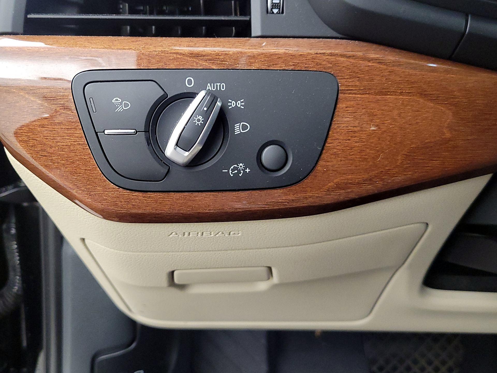 Thumbnail: 2020 Audi A4 - 13