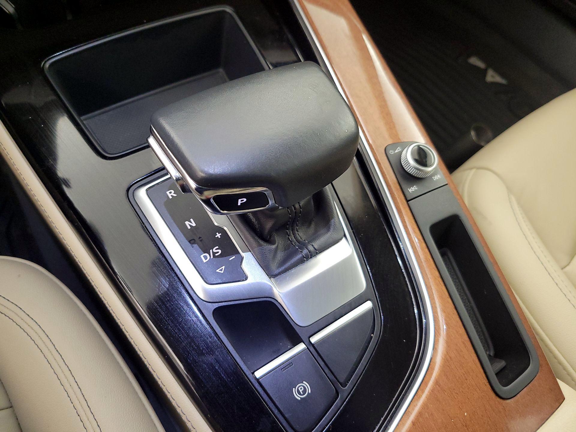 Thumbnail: 2020 Audi A4 - 18