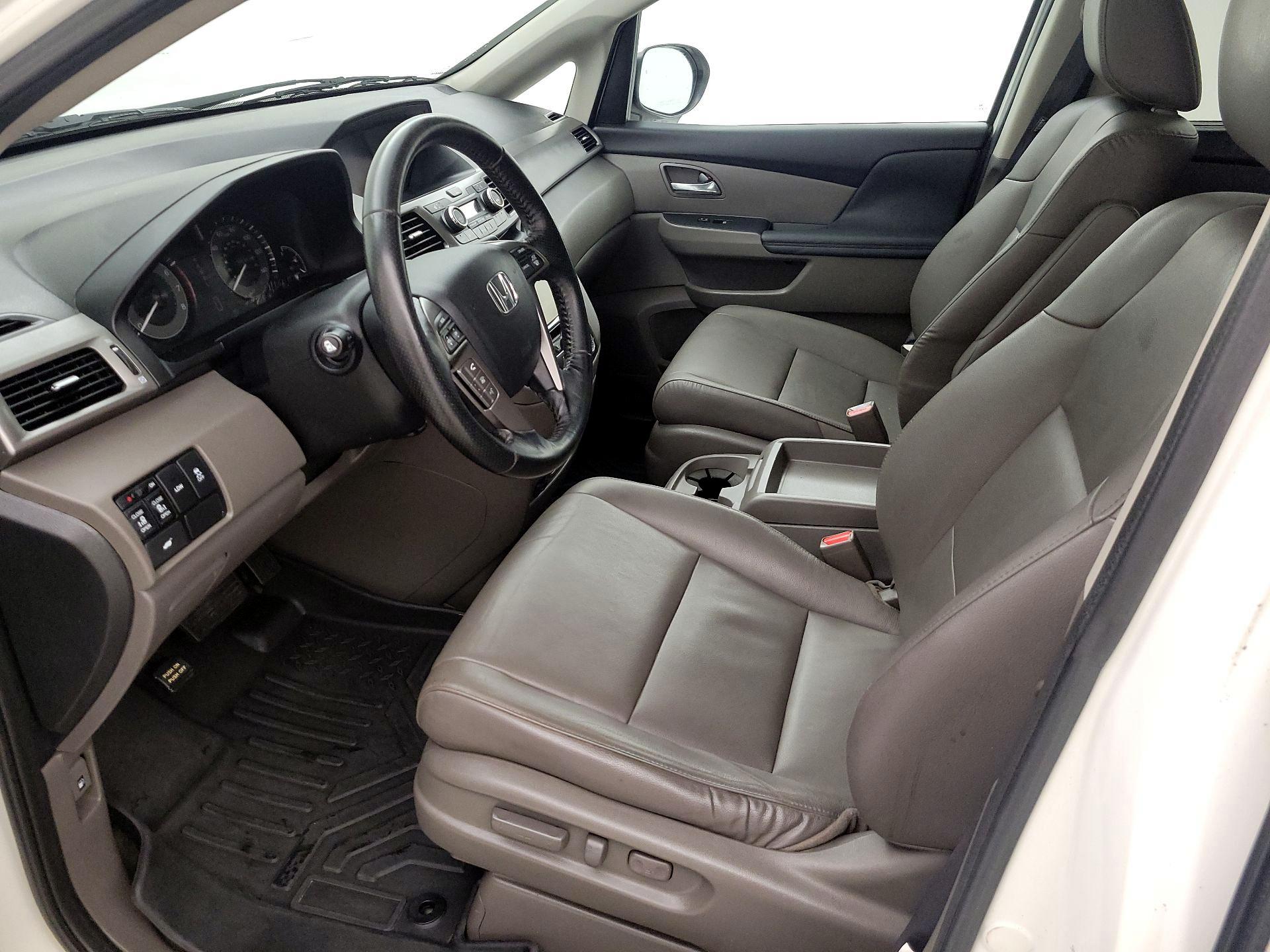 Thumbnail: 2016 Honda Odyssey - 11