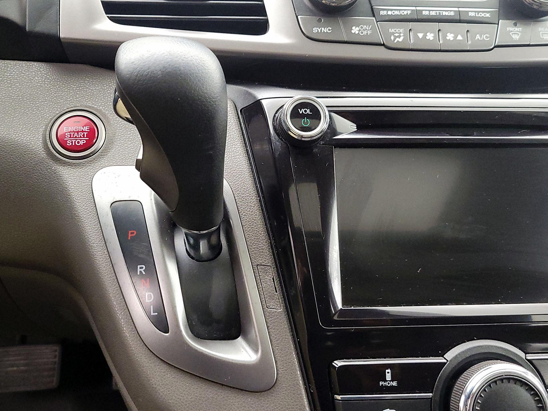 Thumbnail: 2016 Honda Odyssey - 17