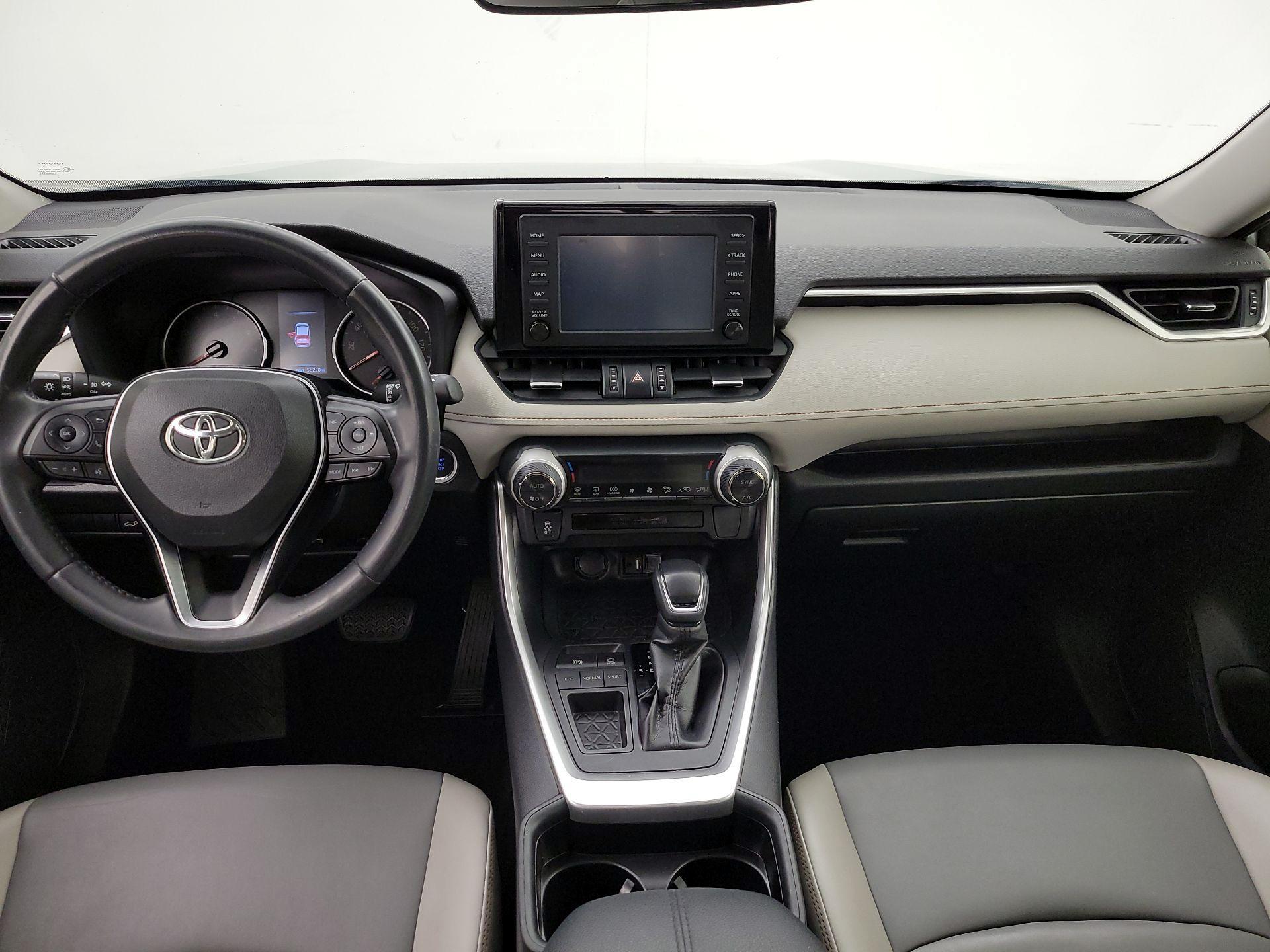 Thumbnail: 2019 Toyota RAV4 - 9