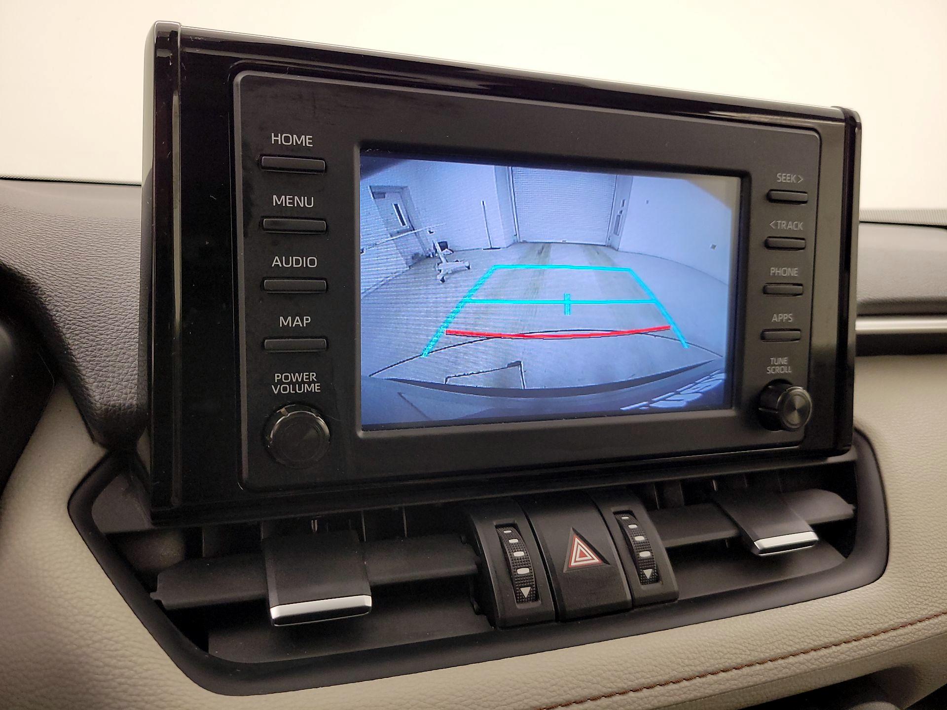 Thumbnail: 2019 Toyota RAV4 - 15