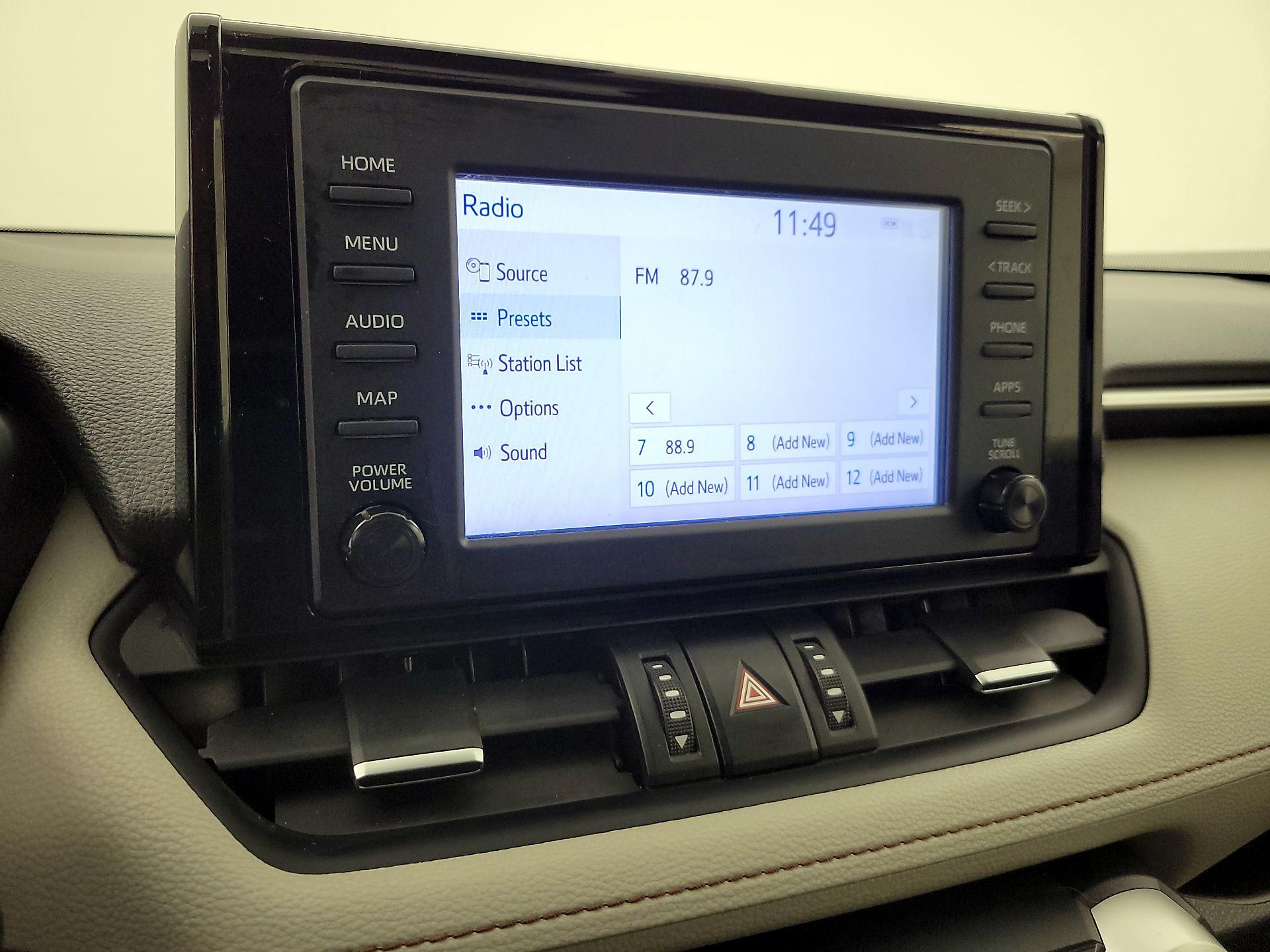 Thumbnail: 2019 Toyota RAV4 - 16