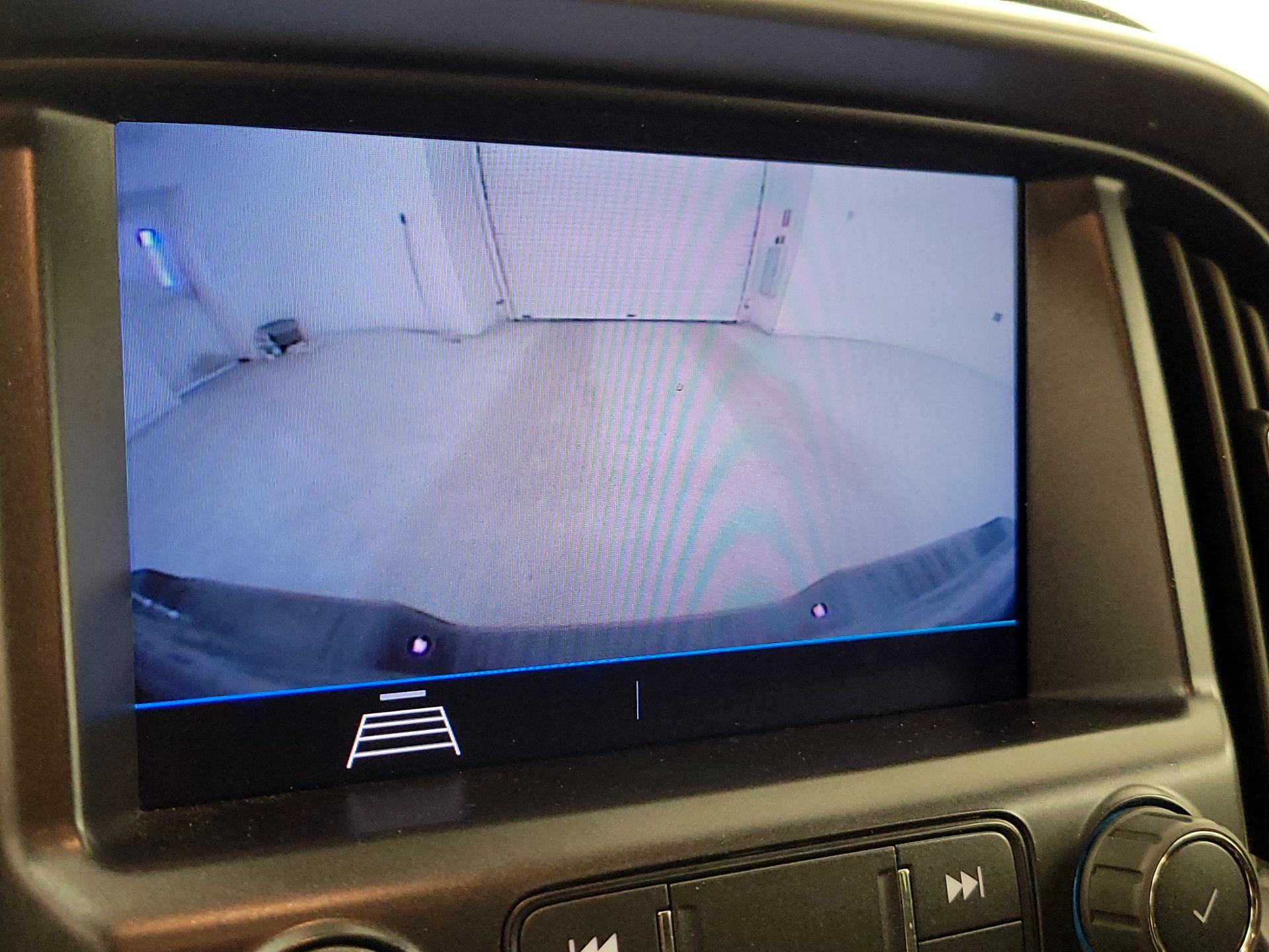 Thumbnail: 2022 Chevrolet Colorado - 14