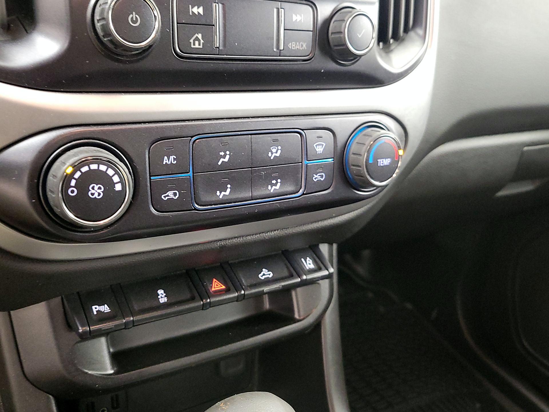 Thumbnail: 2022 Chevrolet Colorado - 16