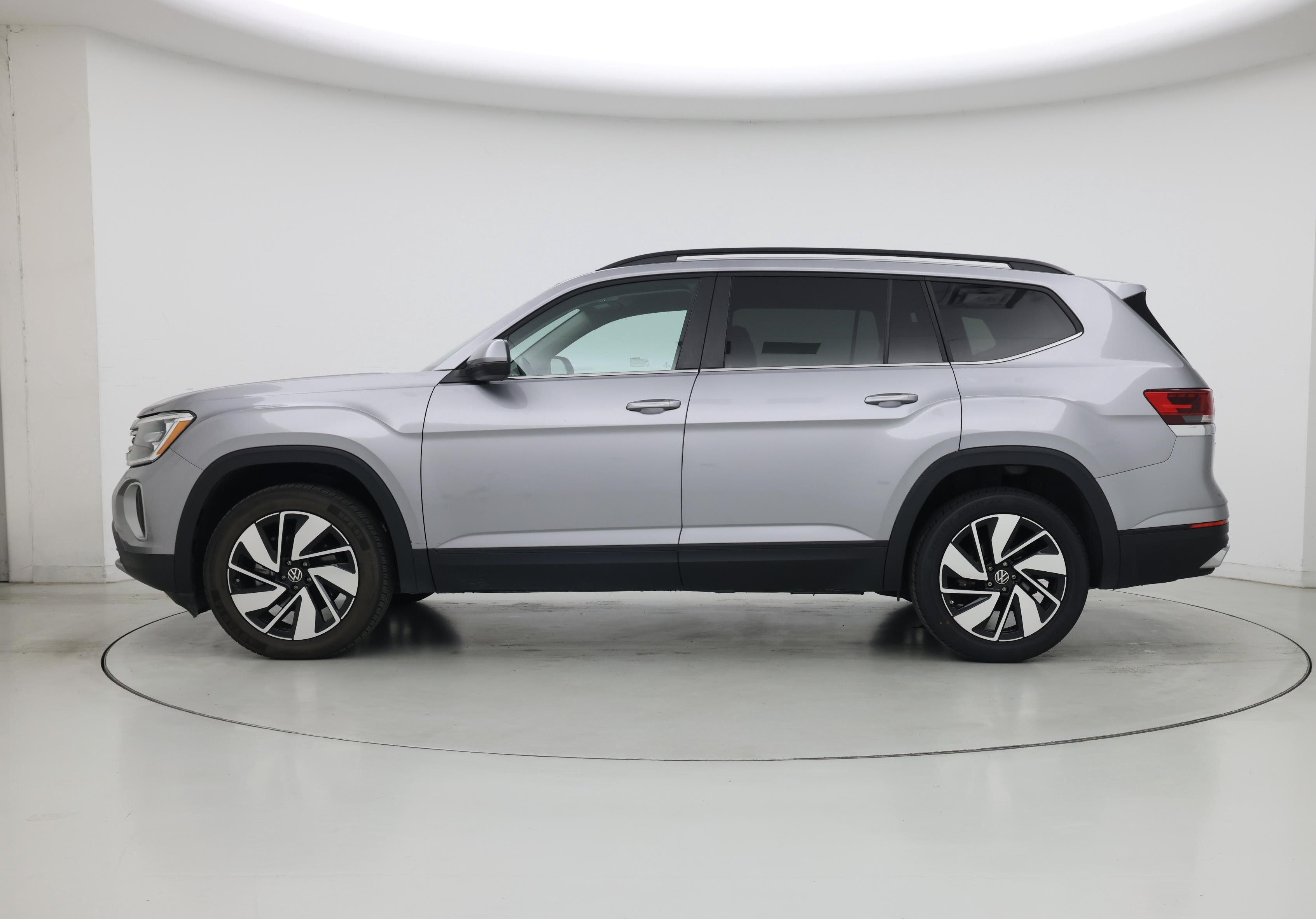 Thumbnail: 2024 Volkswagen Atlas - 3