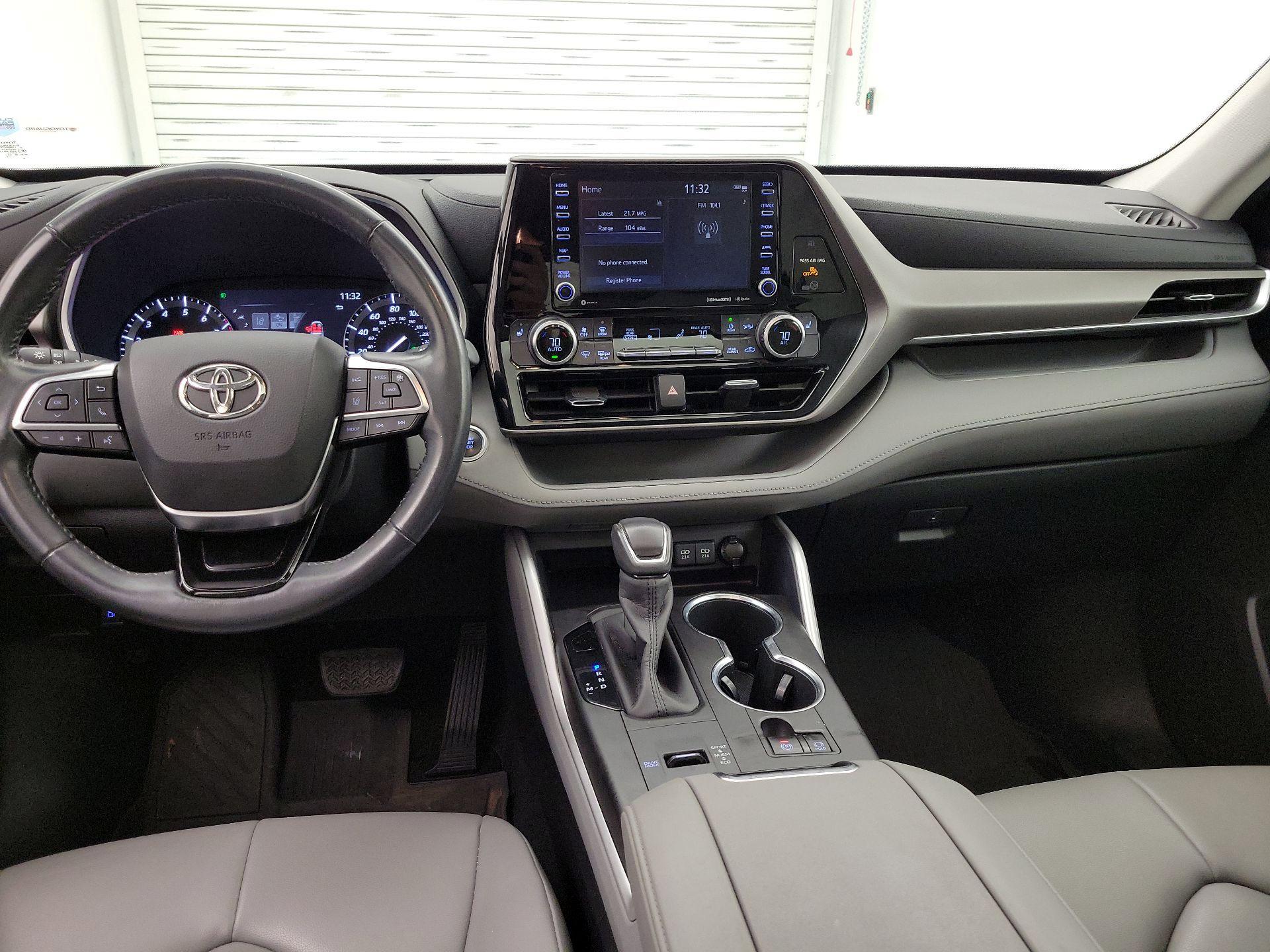 Thumbnail: 2020 Toyota Highlander - 9