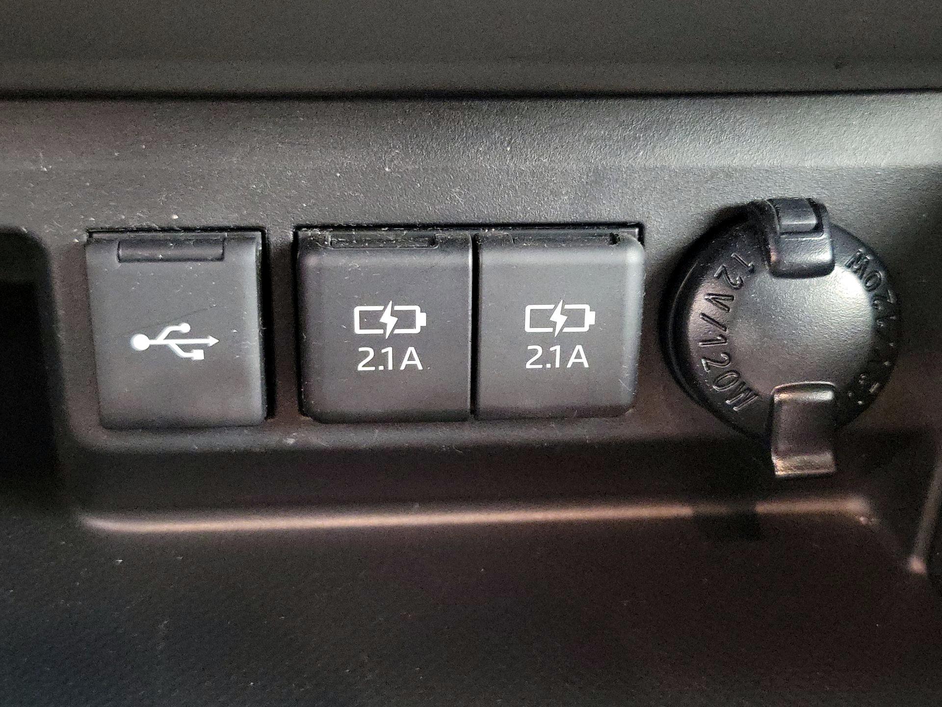 Thumbnail: 2020 Toyota Highlander - 18