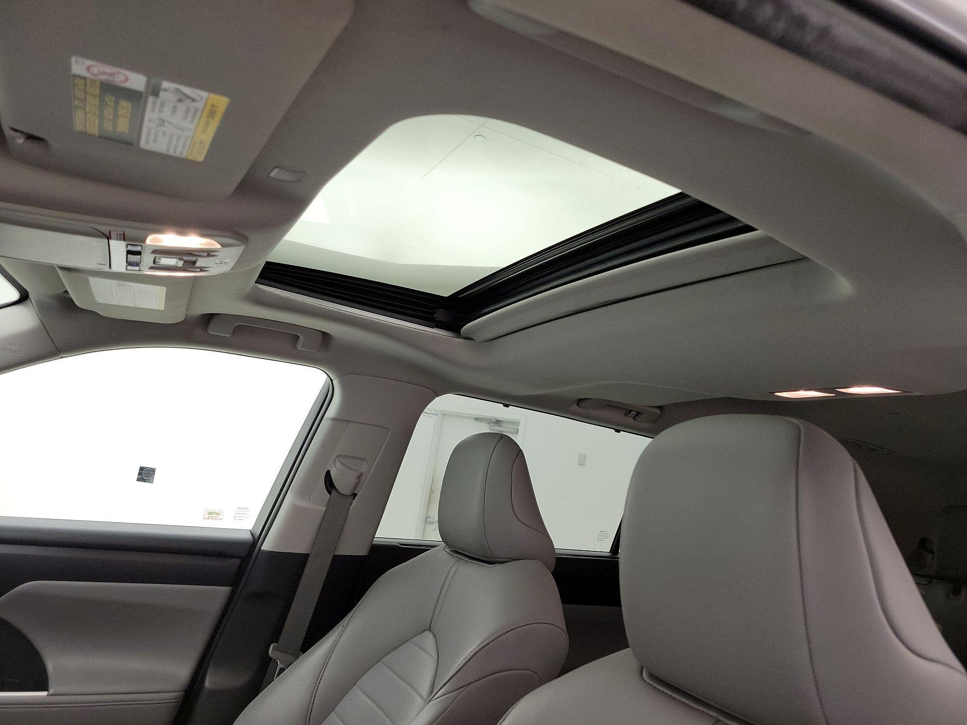 Thumbnail: 2020 Toyota Highlander - 19