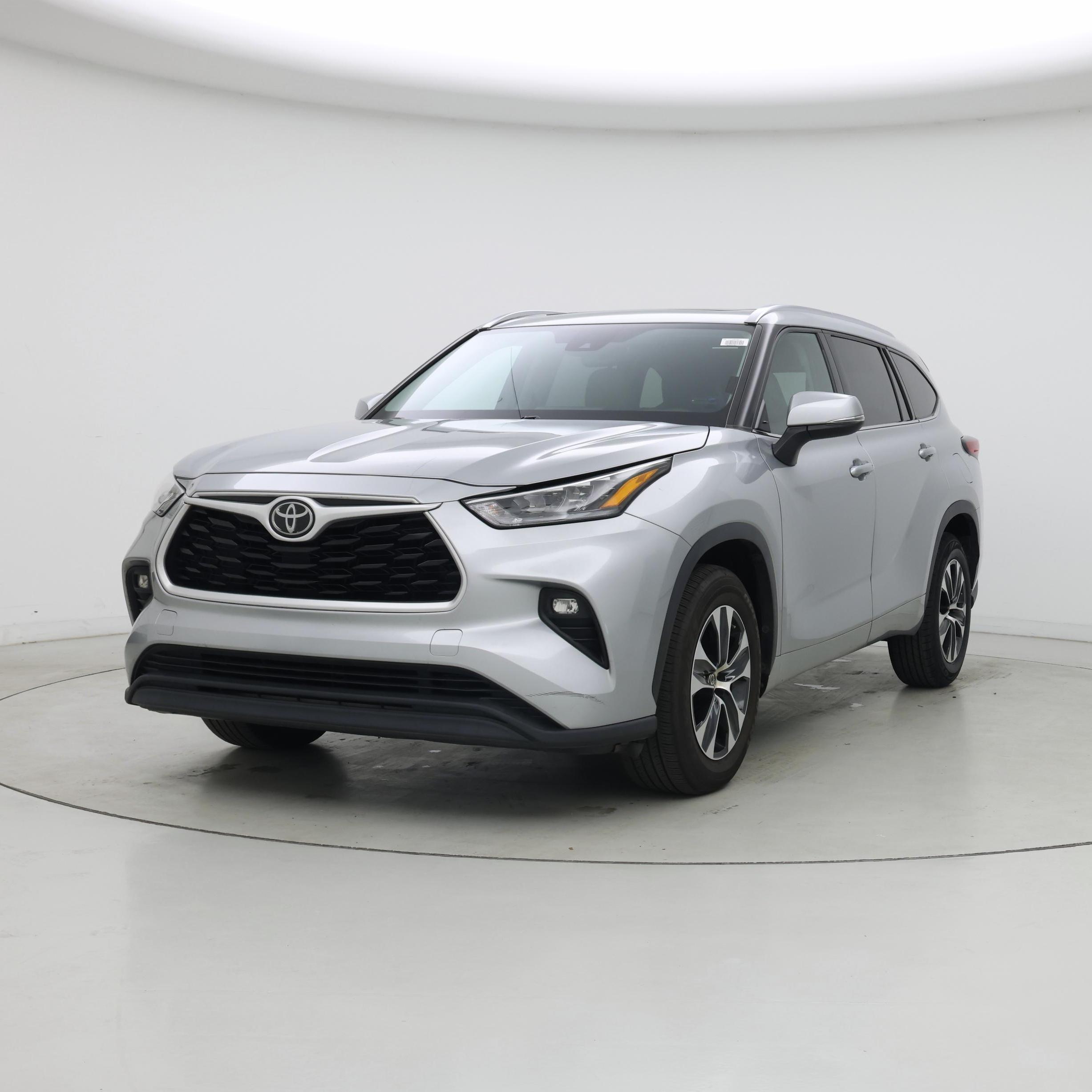 Thumbnail: 2020 Toyota Highlander - 4