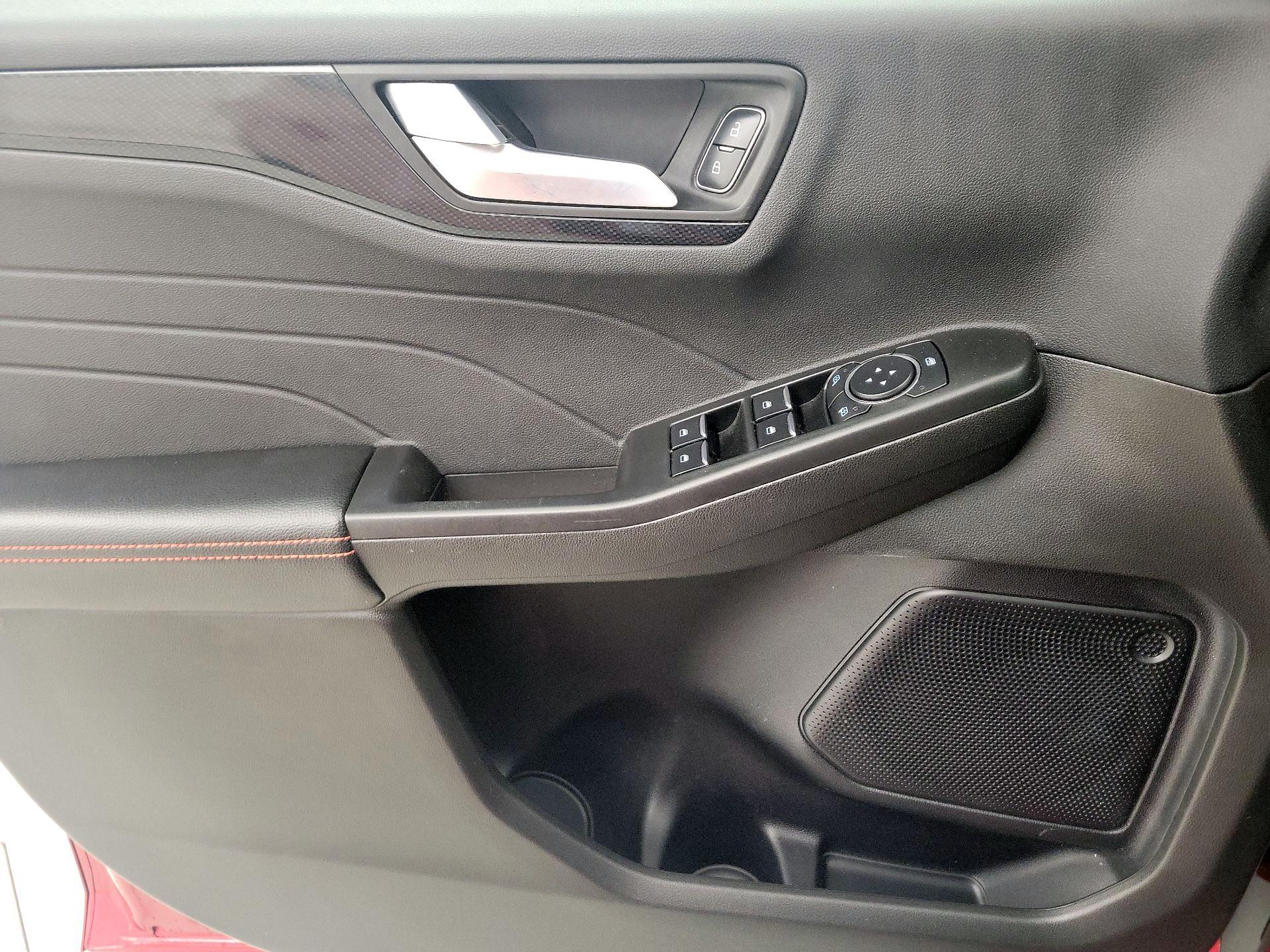 Thumbnail: 2023 Ford Escape - 12