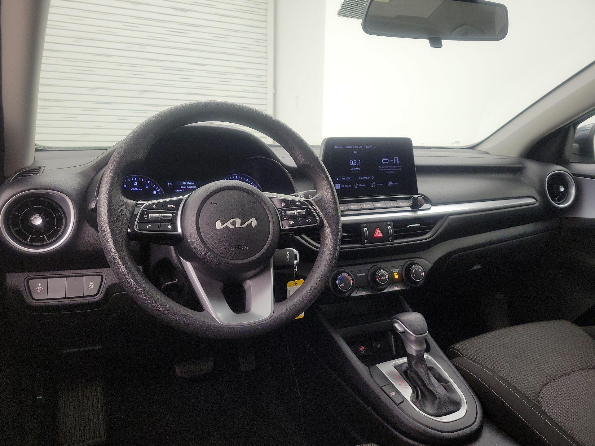 Thumbnail: 2024 Kia Forte - 9