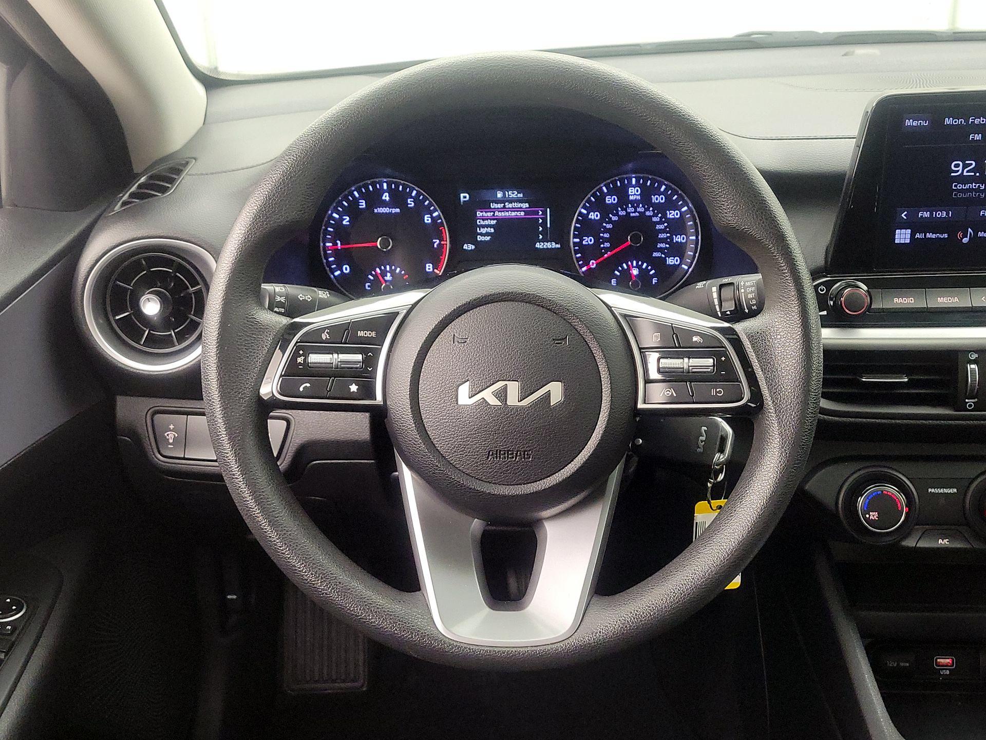 Thumbnail: 2024 Kia Forte - 10