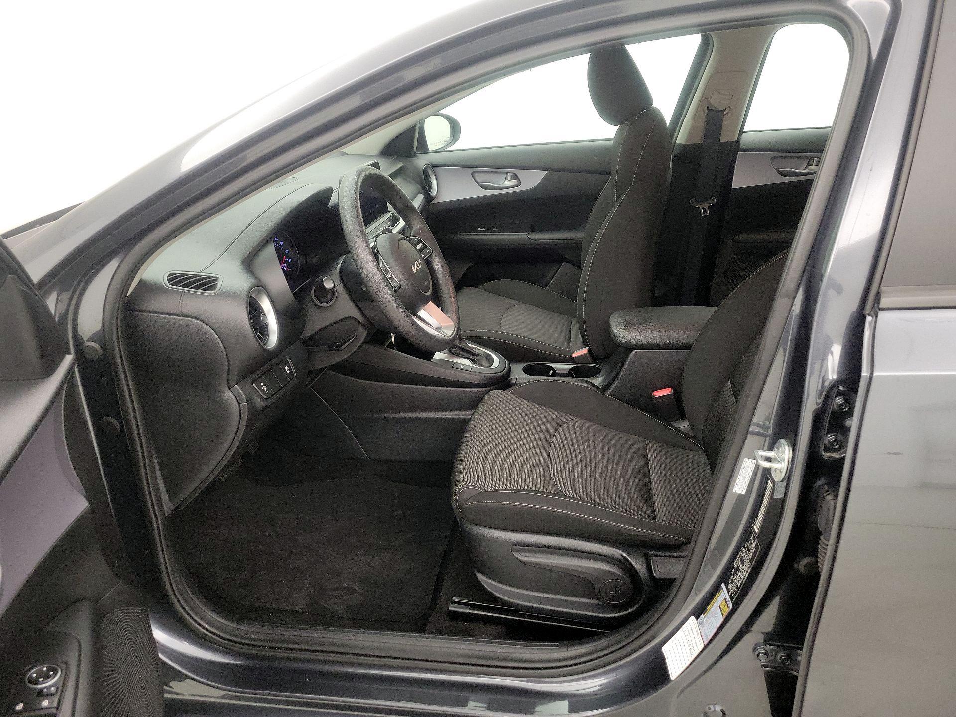 Thumbnail: 2024 Kia Forte - 11