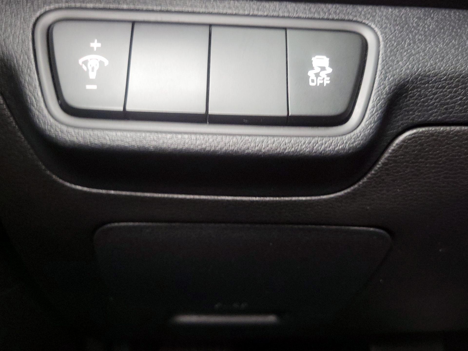 Thumbnail: 2024 Kia Forte - 13