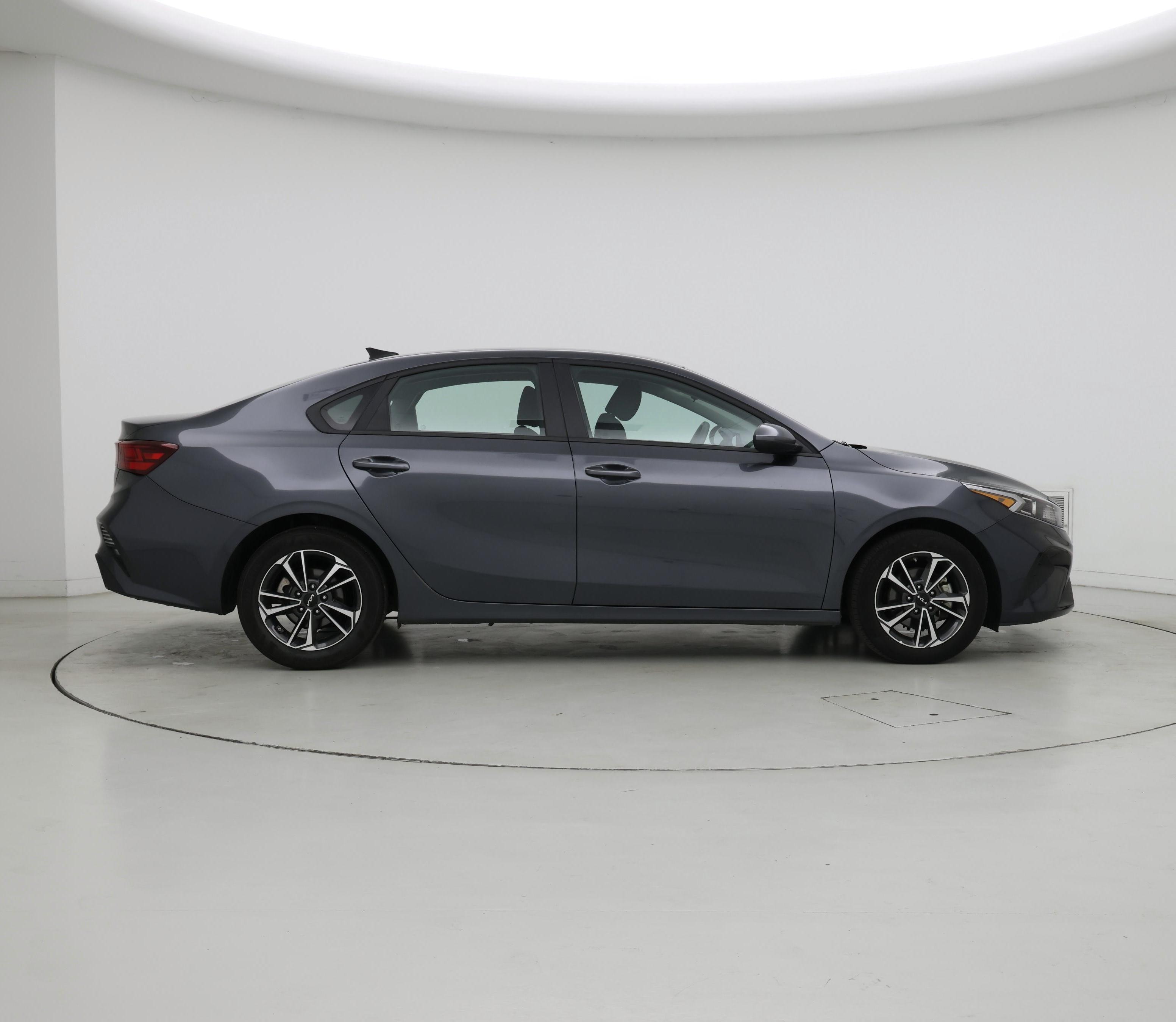 Thumbnail: 2024 Kia Forte - 7