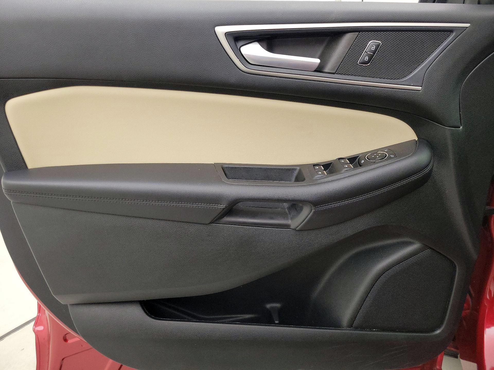 Thumbnail: 2023 Ford Edge - 12