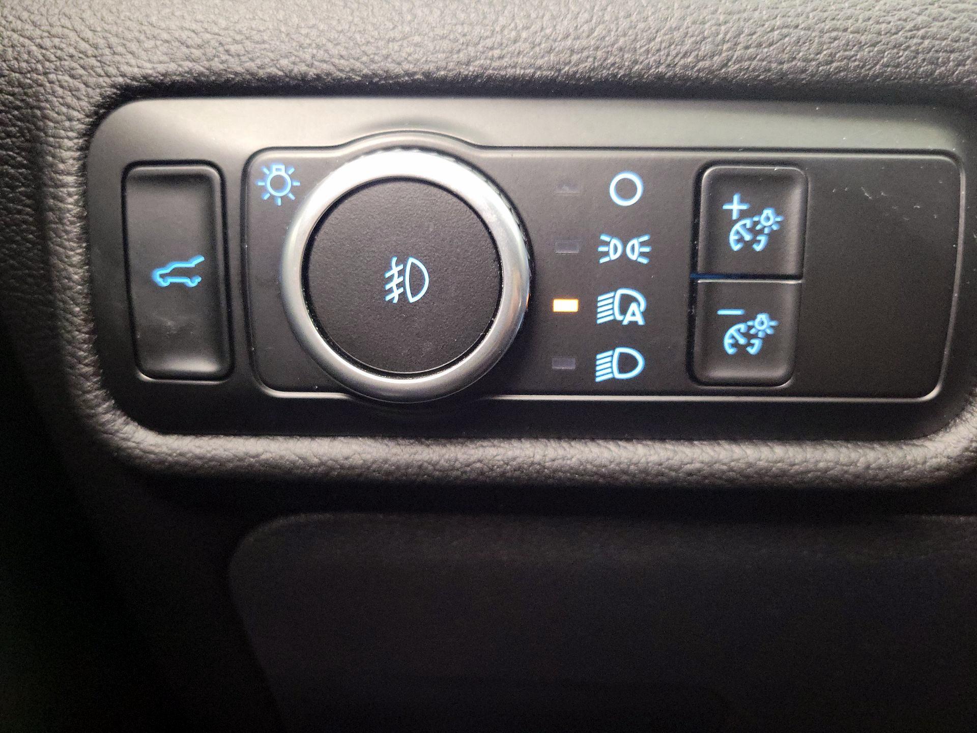 Thumbnail: 2024 Ford Explorer - 13