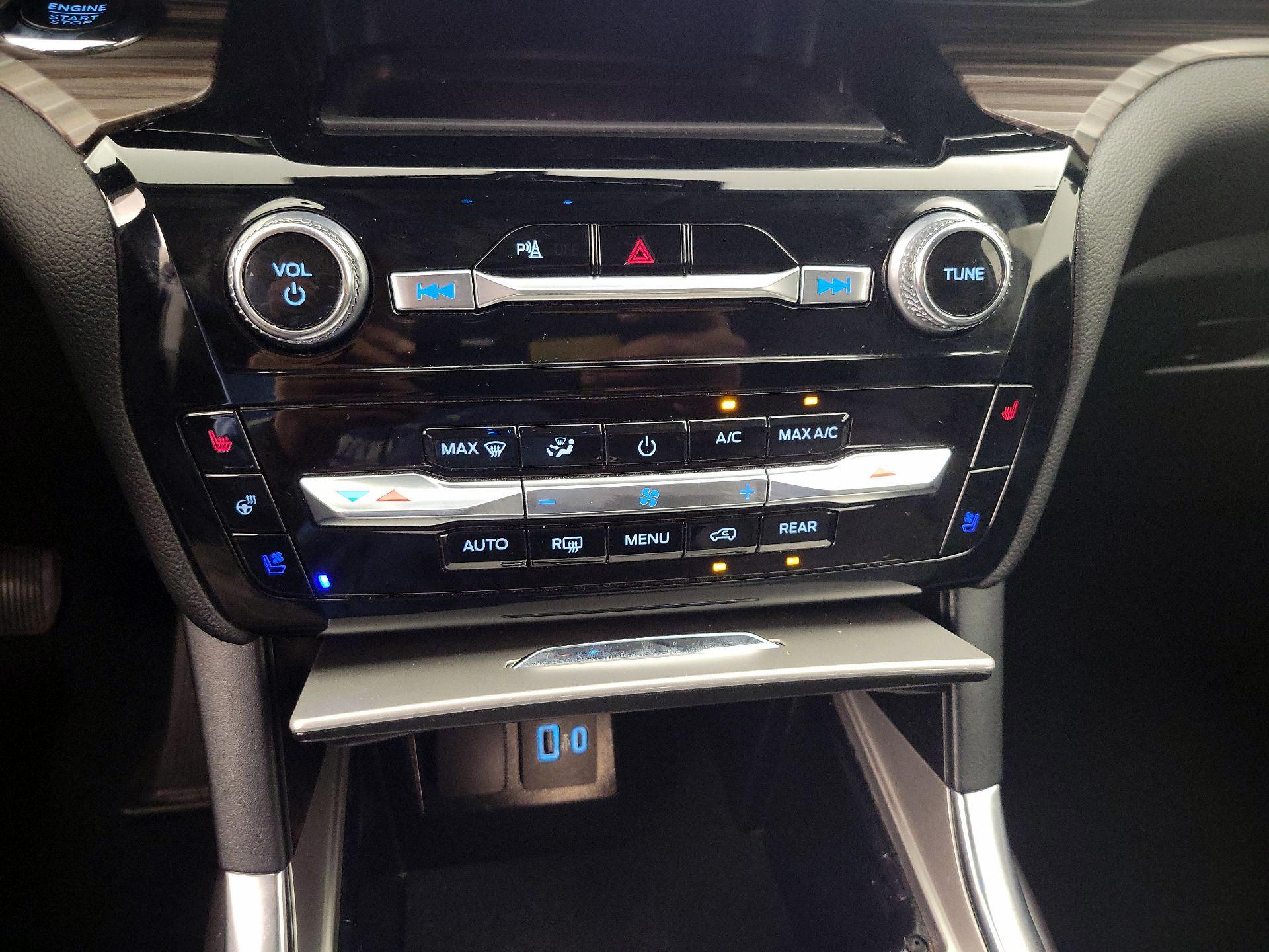 Thumbnail: 2024 Ford Explorer - 17