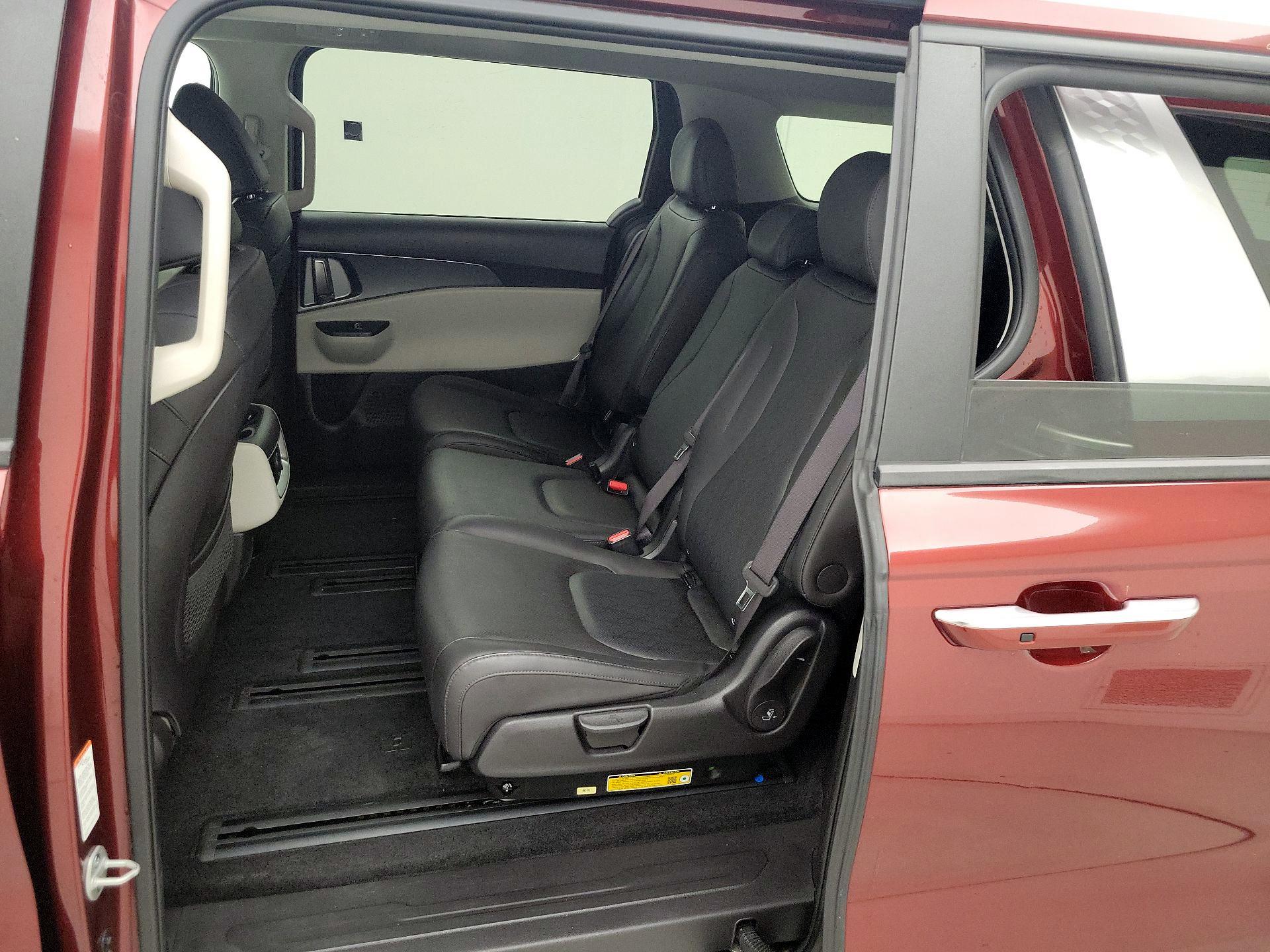 Thumbnail: 2024 Kia Carnival - 19