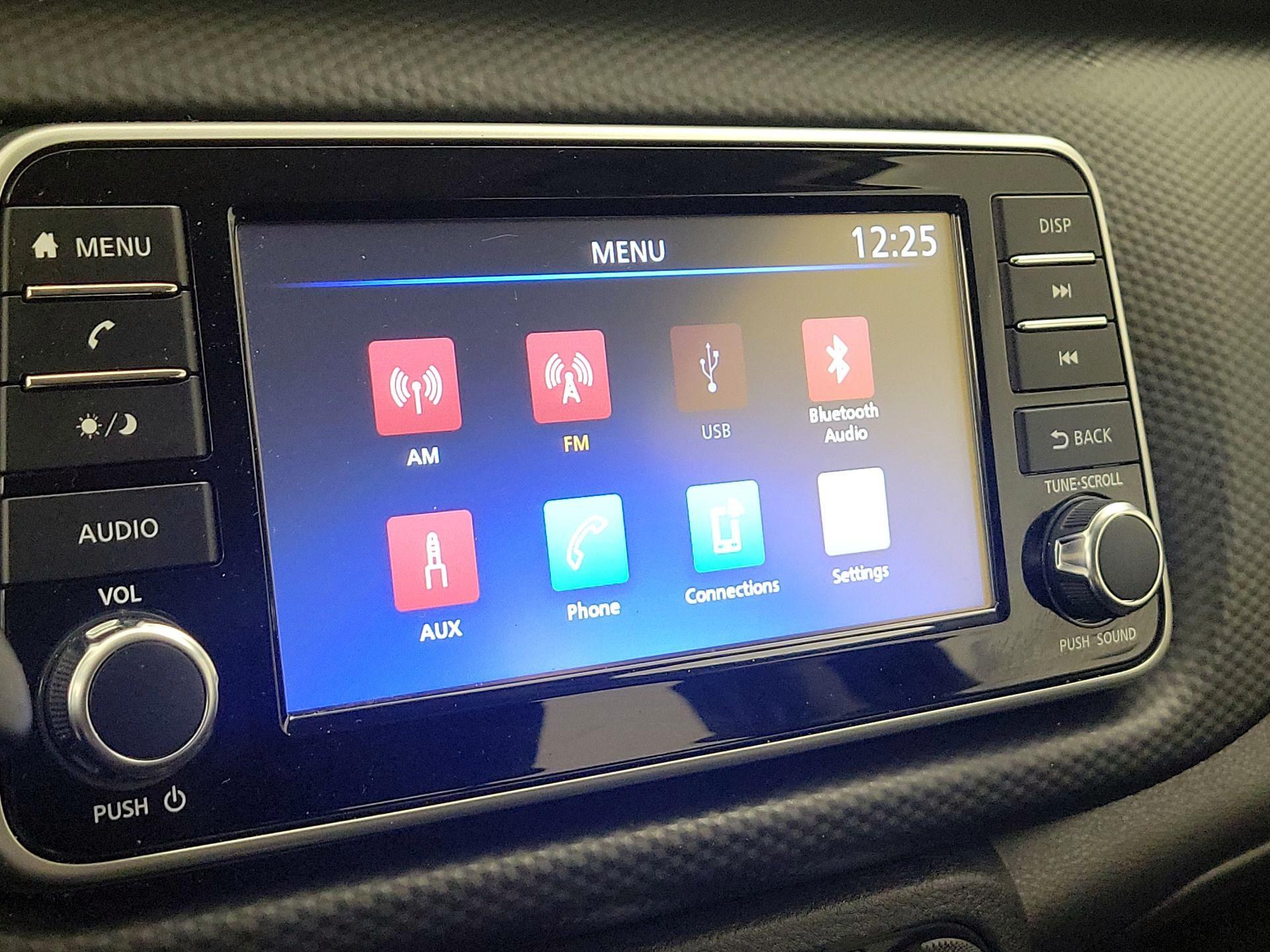 Thumbnail: 2024 Nissan Kicks - 15