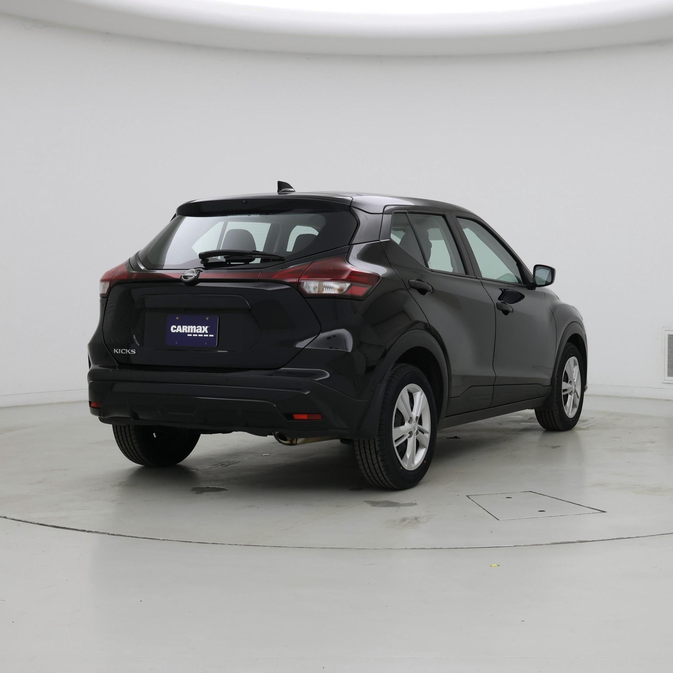 Thumbnail: 2024 Nissan Kicks - 8