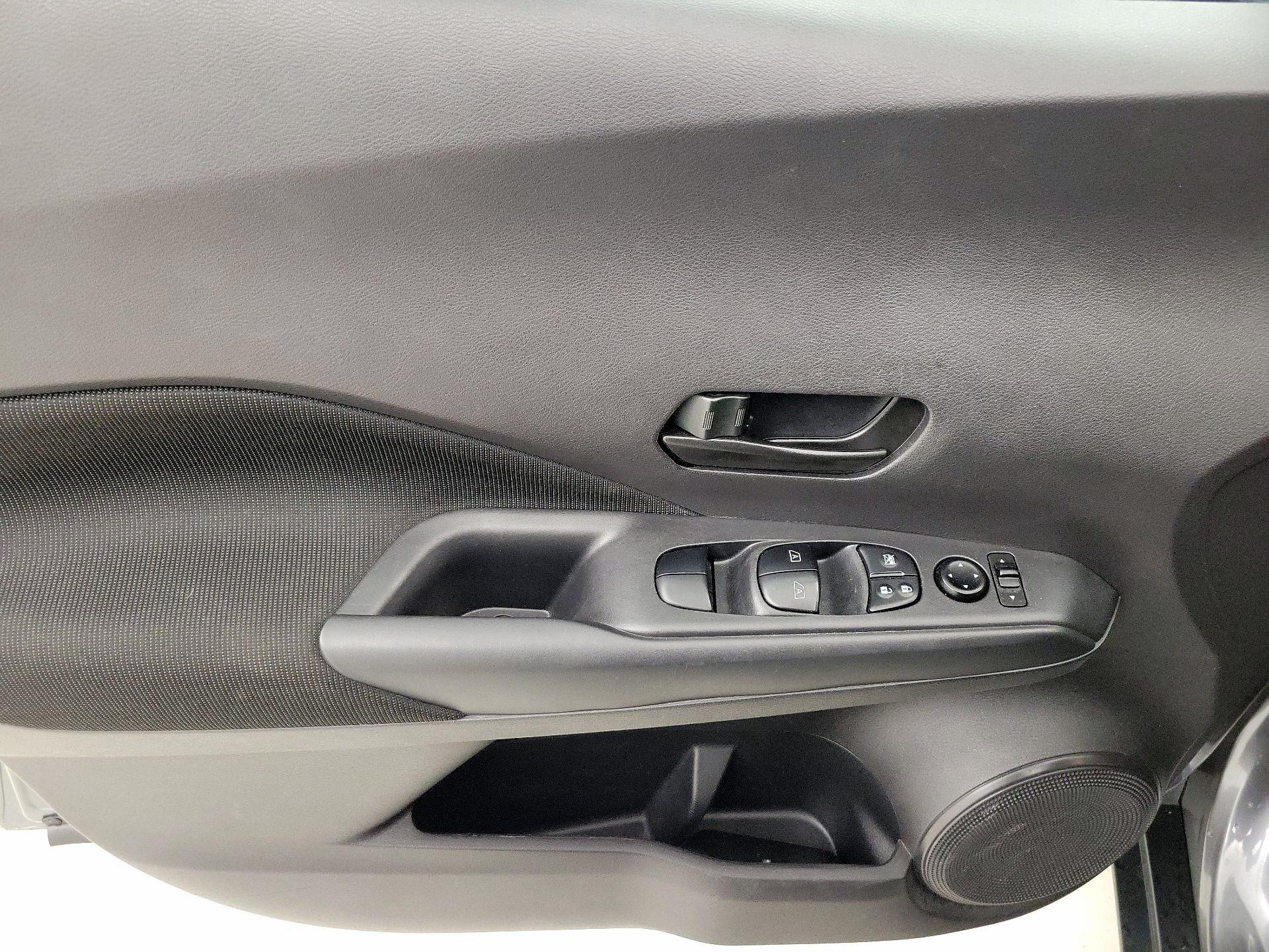 Thumbnail: 2024 Nissan Kicks - 12