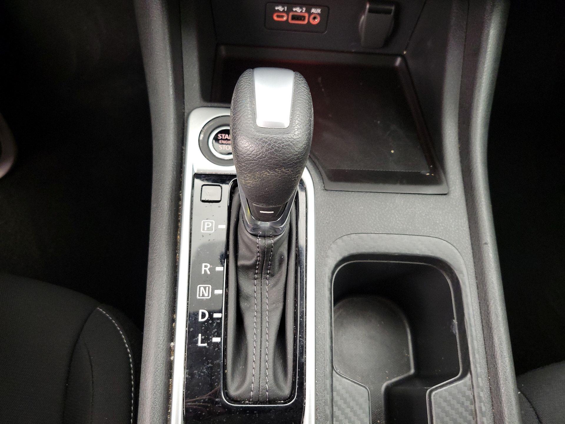 Thumbnail: 2023 Nissan Sentra - 17