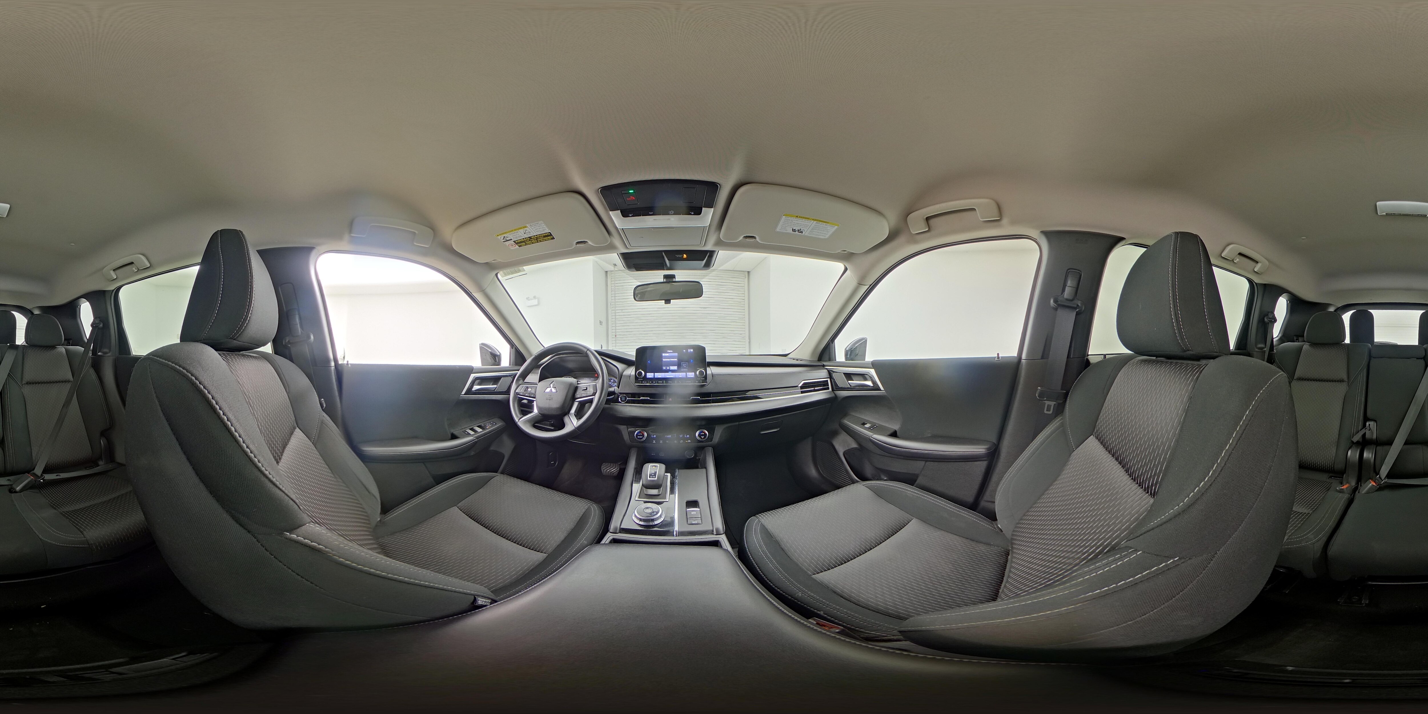 2024 Mitsubishi Outlander ES - Photo 25
