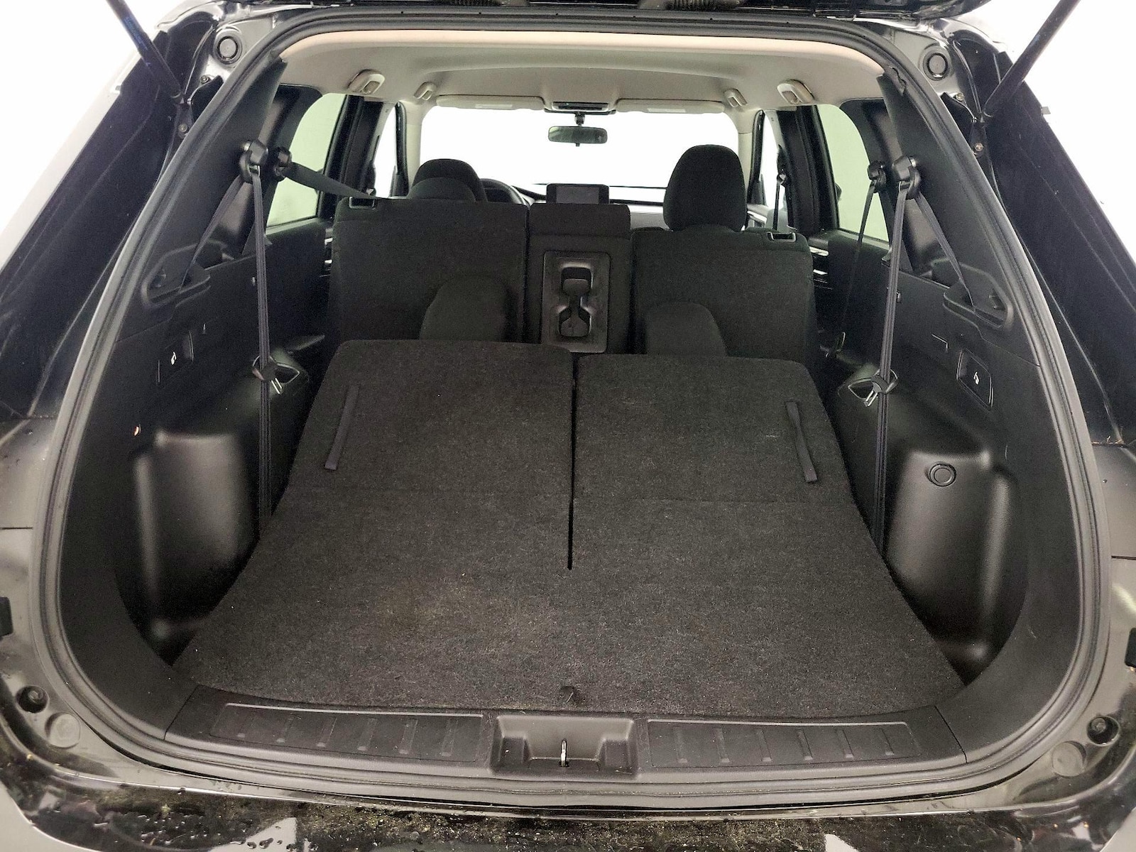 2024 Mitsubishi Outlander ES - Photo 22