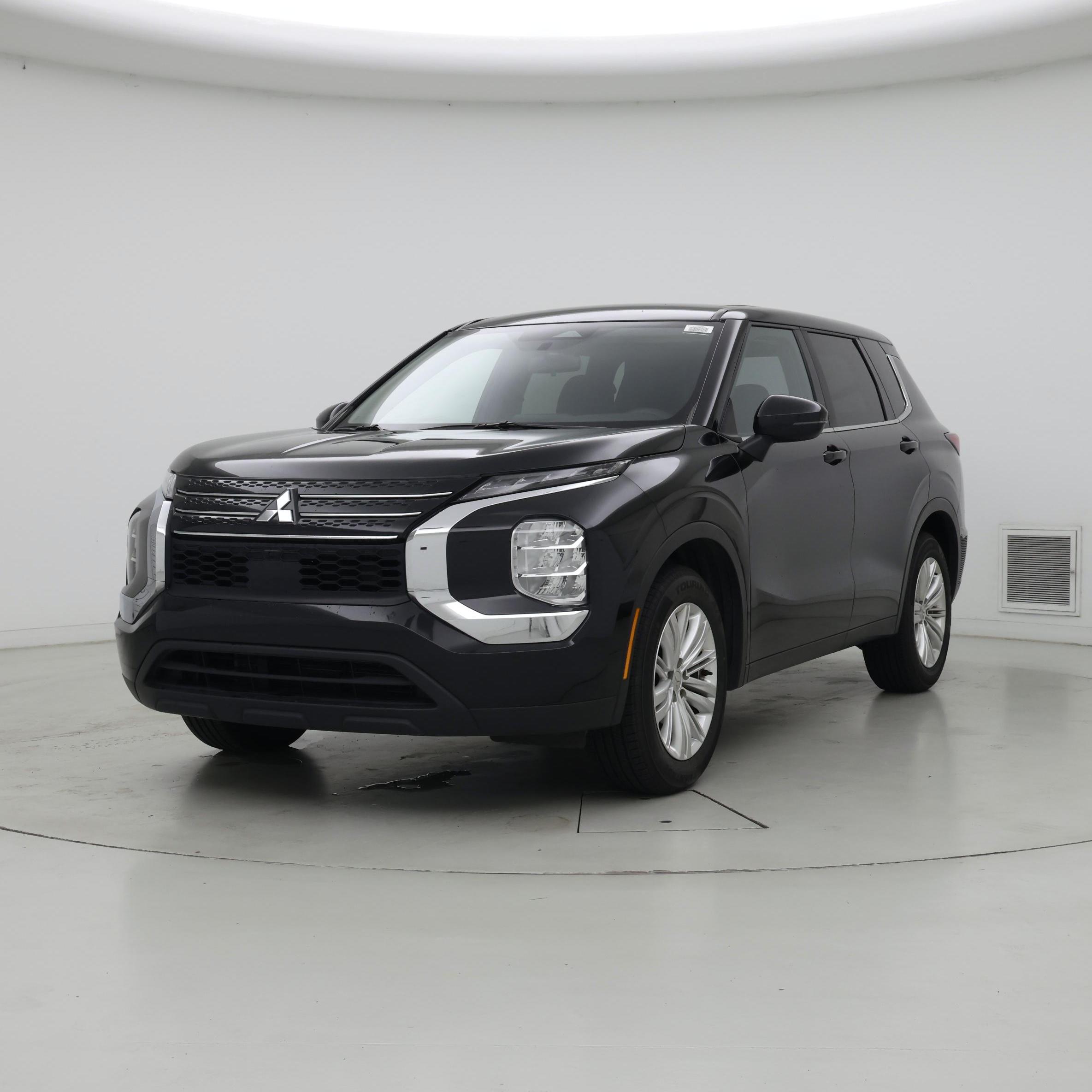 Thumbnail: 2024 Mitsubishi Outlander - 4