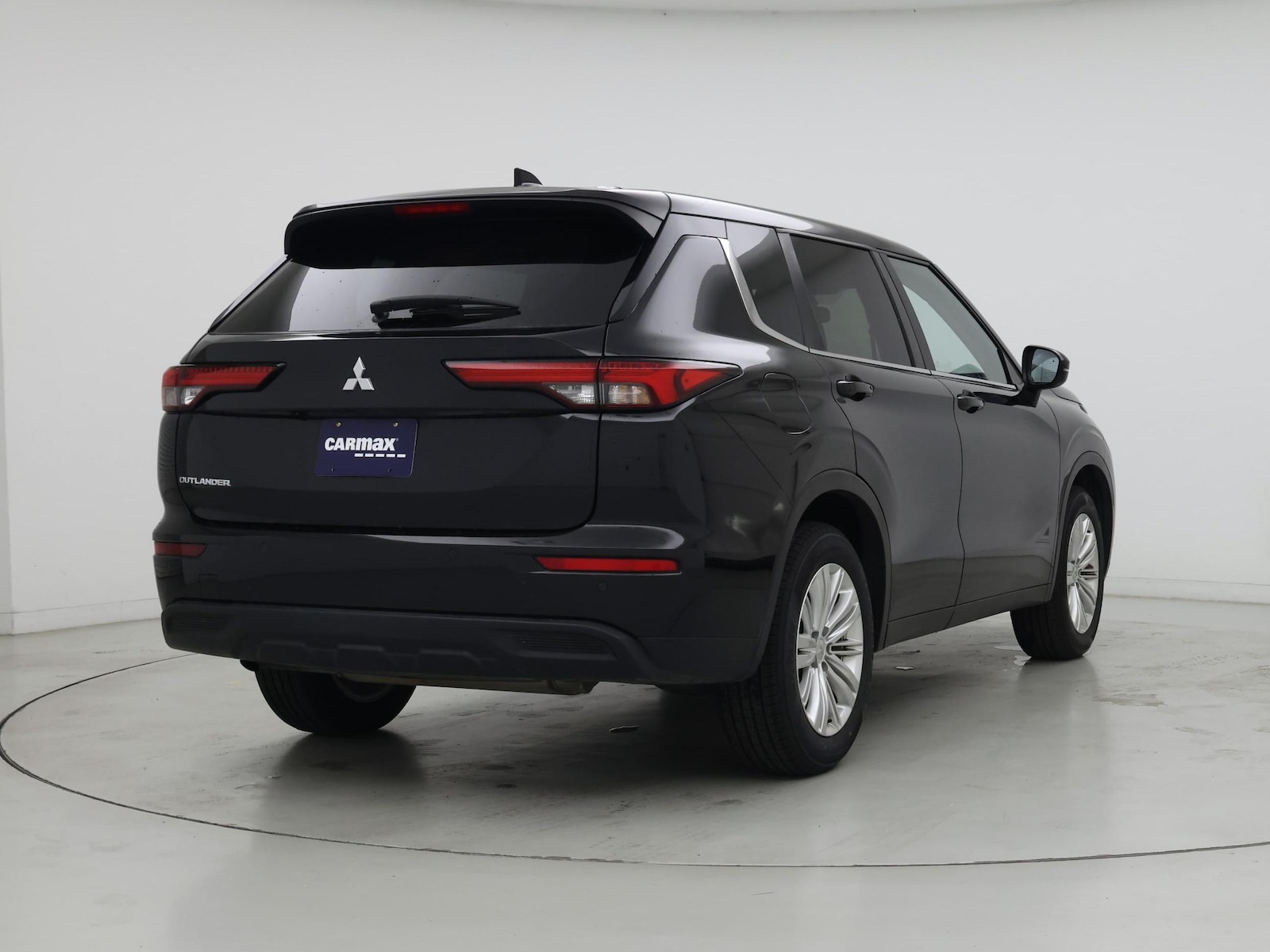 2024 Mitsubishi Outlander ES - Photo 9