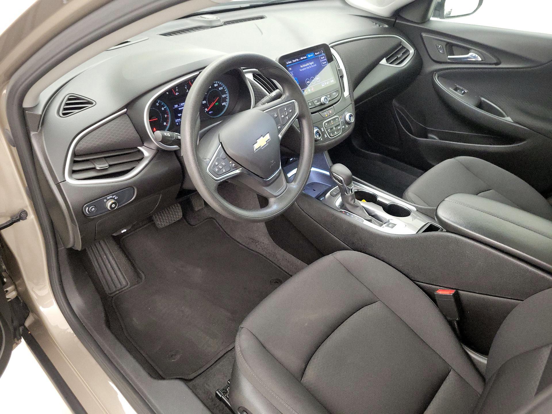 Thumbnail: 2024 Chevrolet Malibu - 11