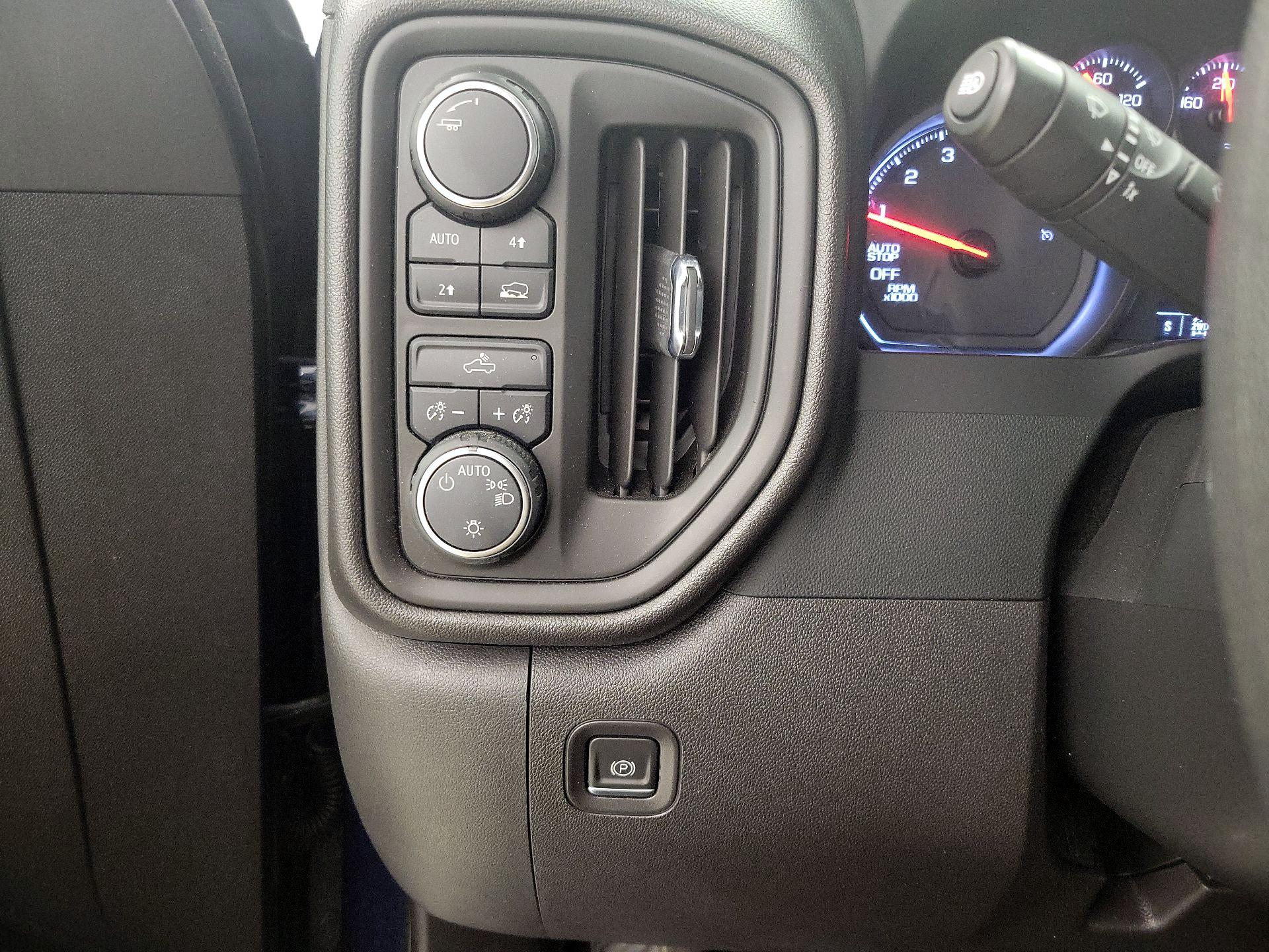 Thumbnail: 2023 Chevrolet Silverado 1500 - 13