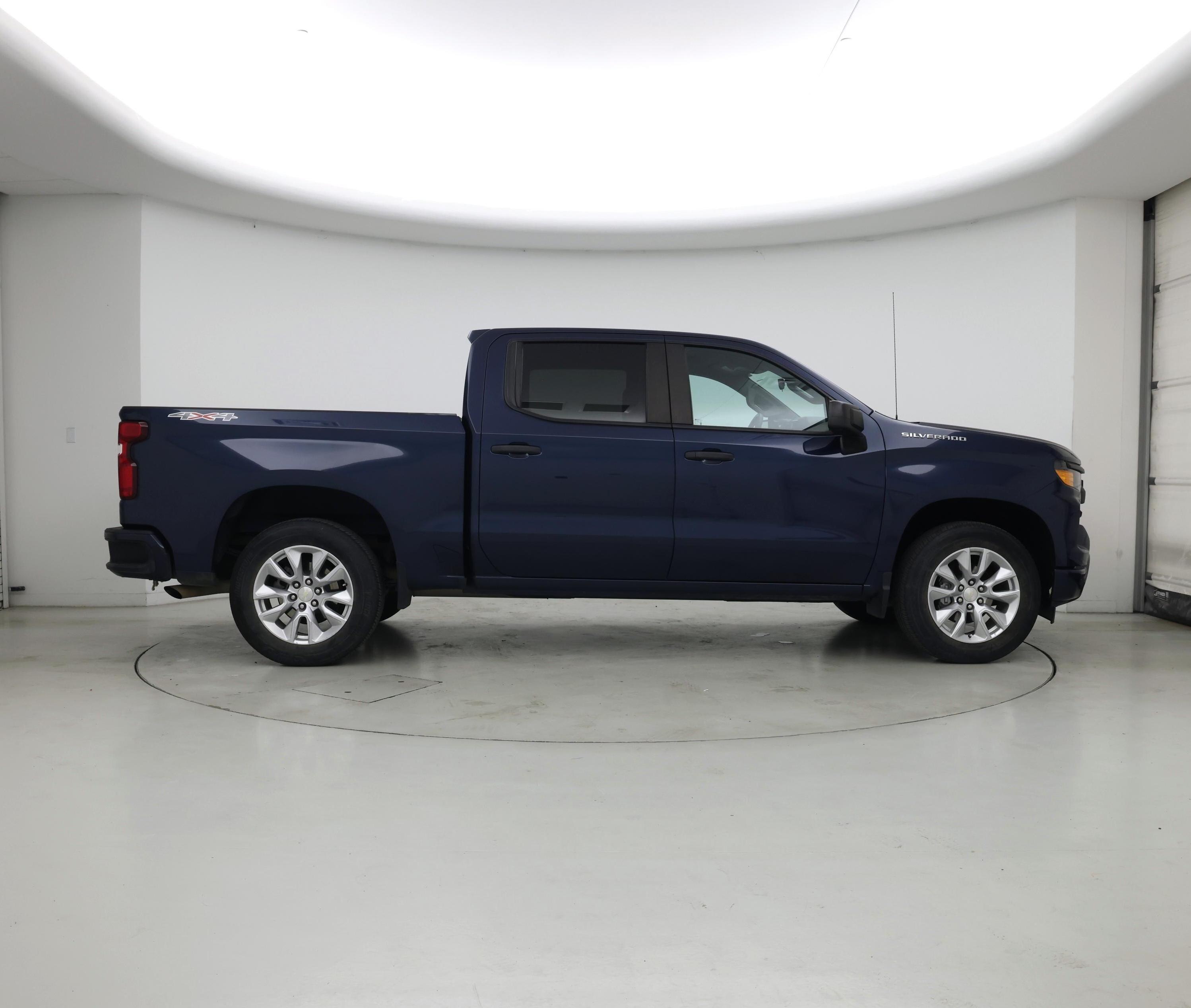 Thumbnail: 2023 Chevrolet Silverado 1500 - 7