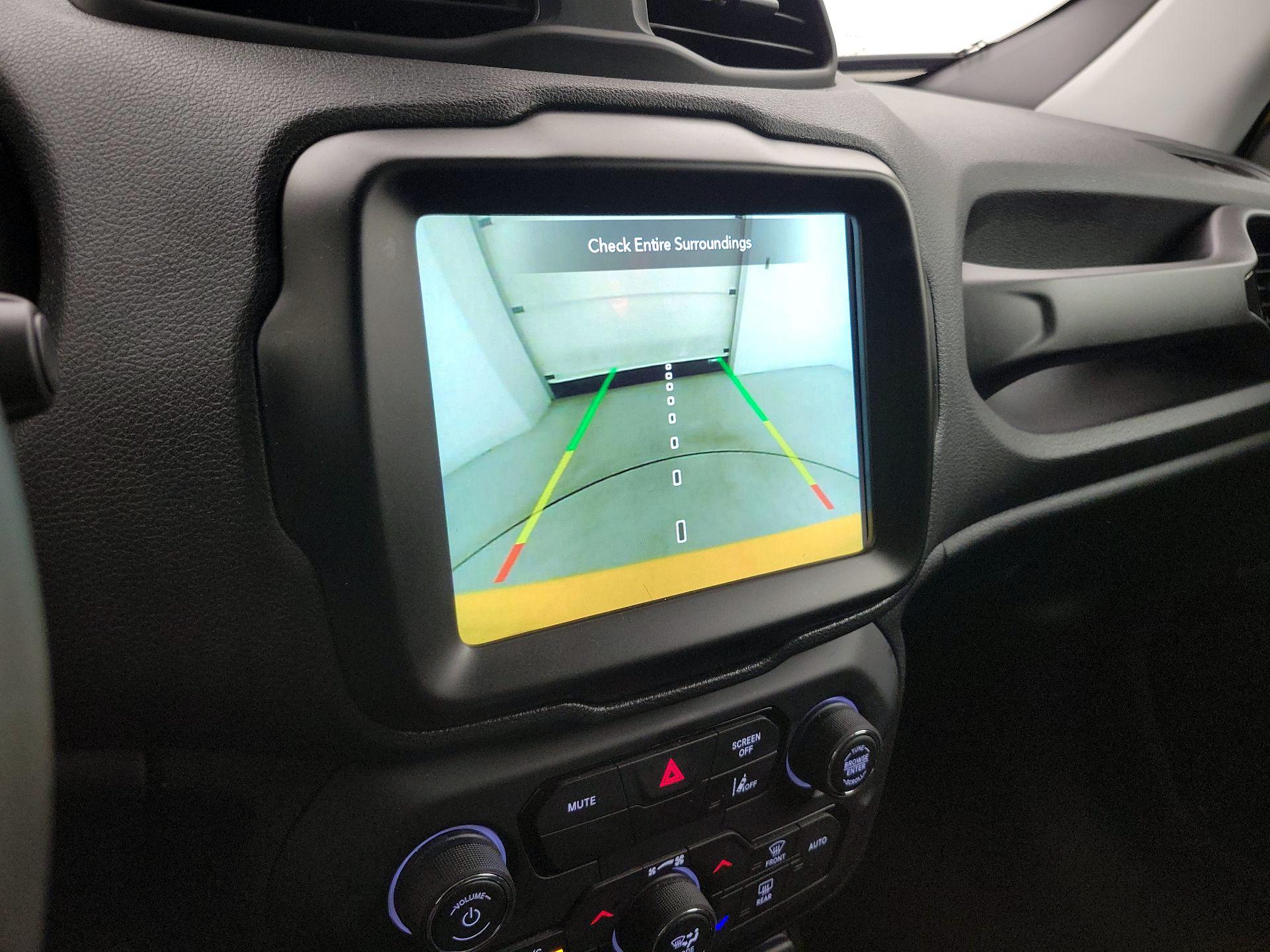 Thumbnail: 2023 Jeep Renegade - 15