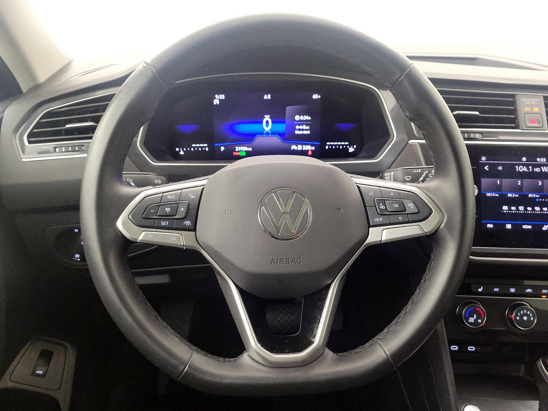 Thumbnail: 2024 Volkswagen Tiguan - 10