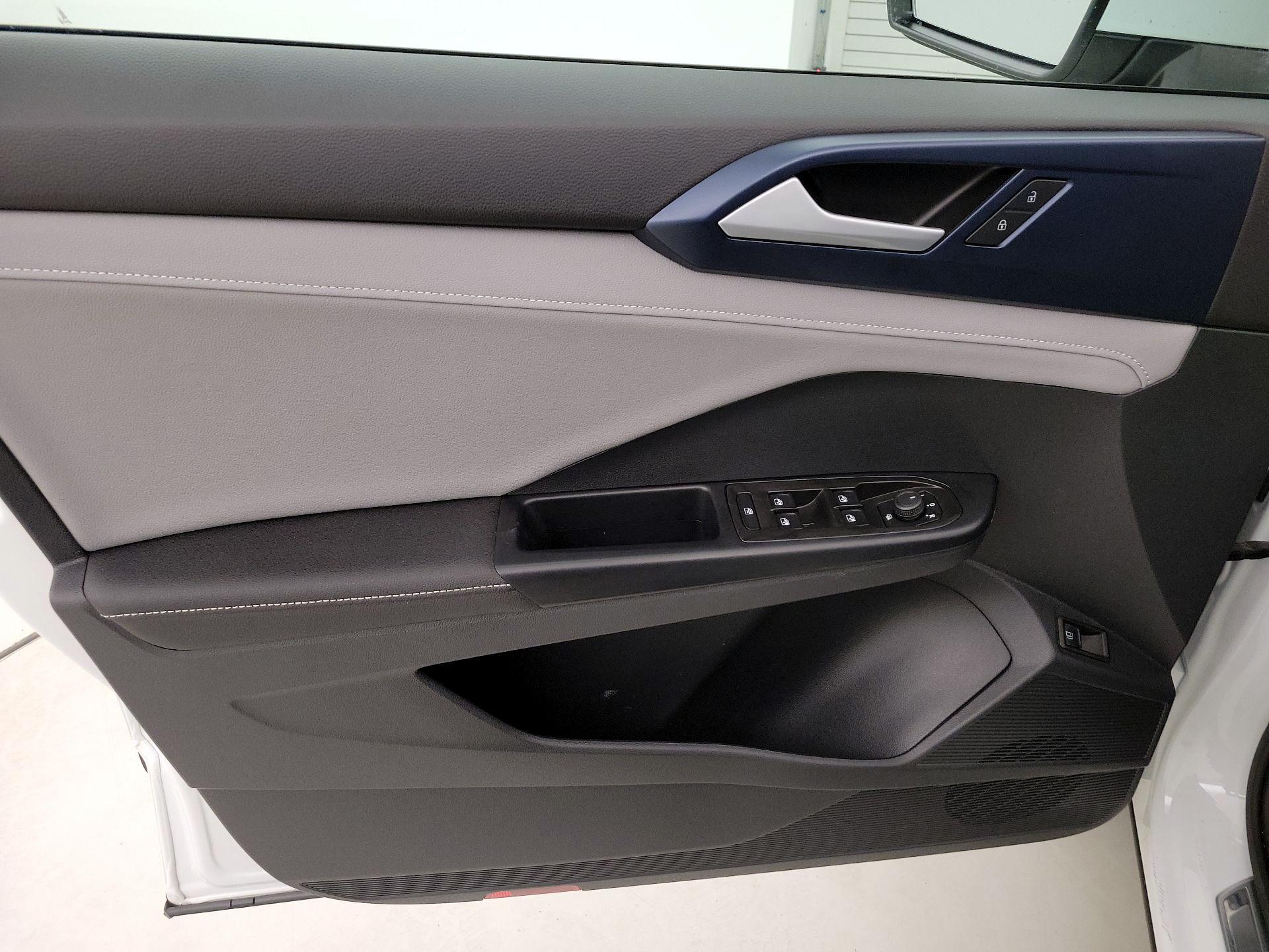 Thumbnail: 2024 Volkswagen Taos - 12