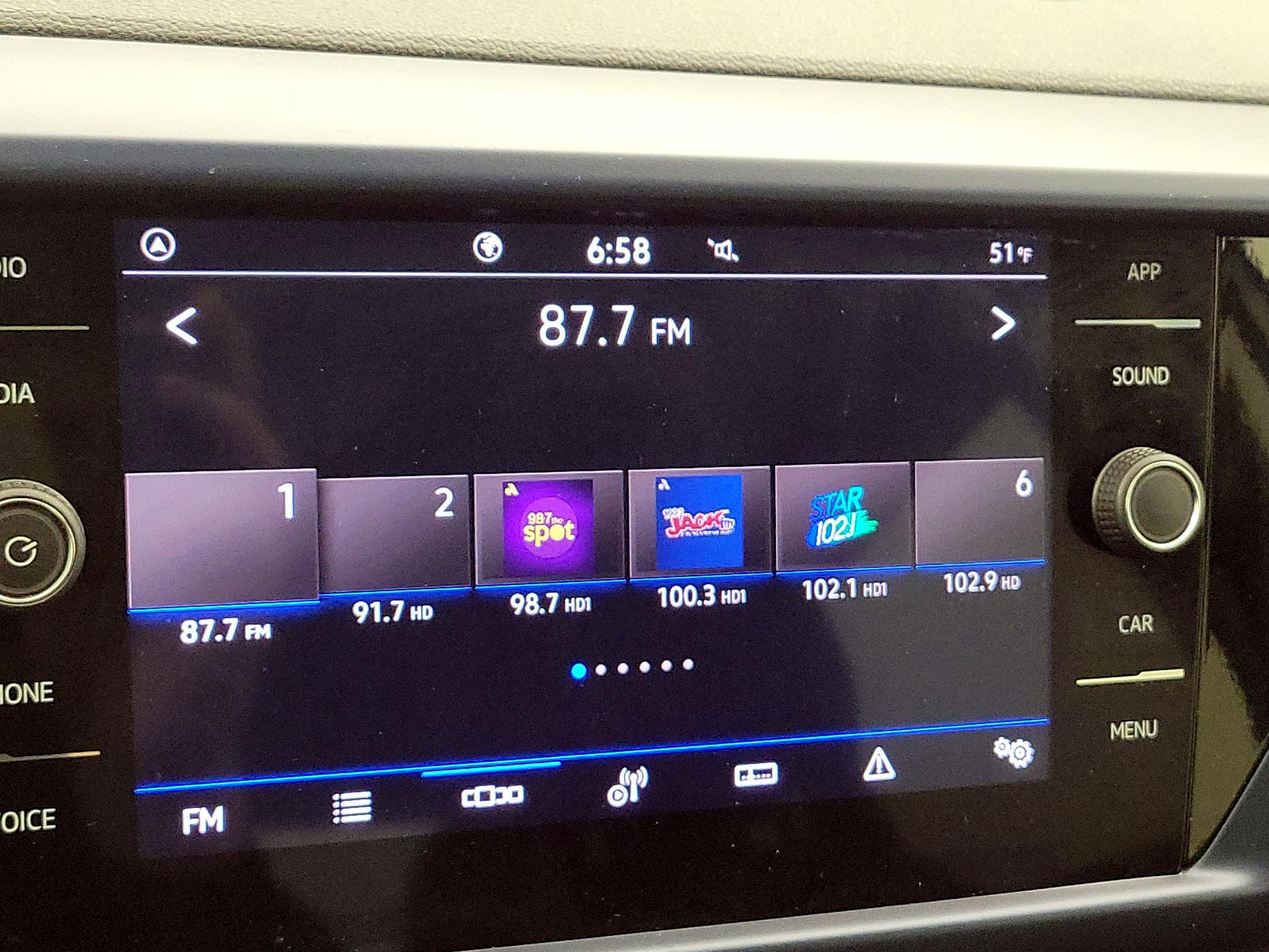 Thumbnail: 2024 Volkswagen Taos - 15