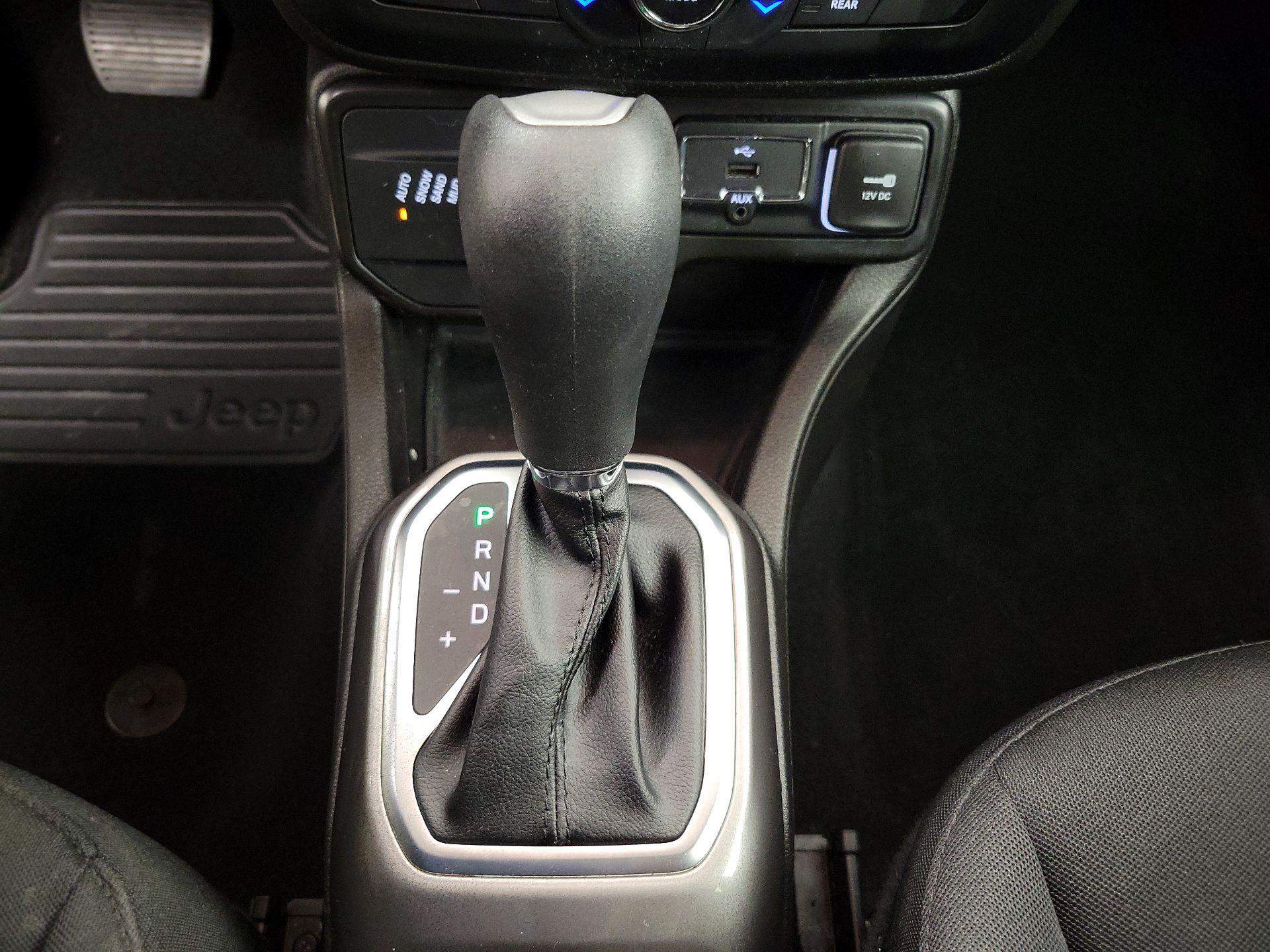 Thumbnail: 2022 Jeep Renegade - 18